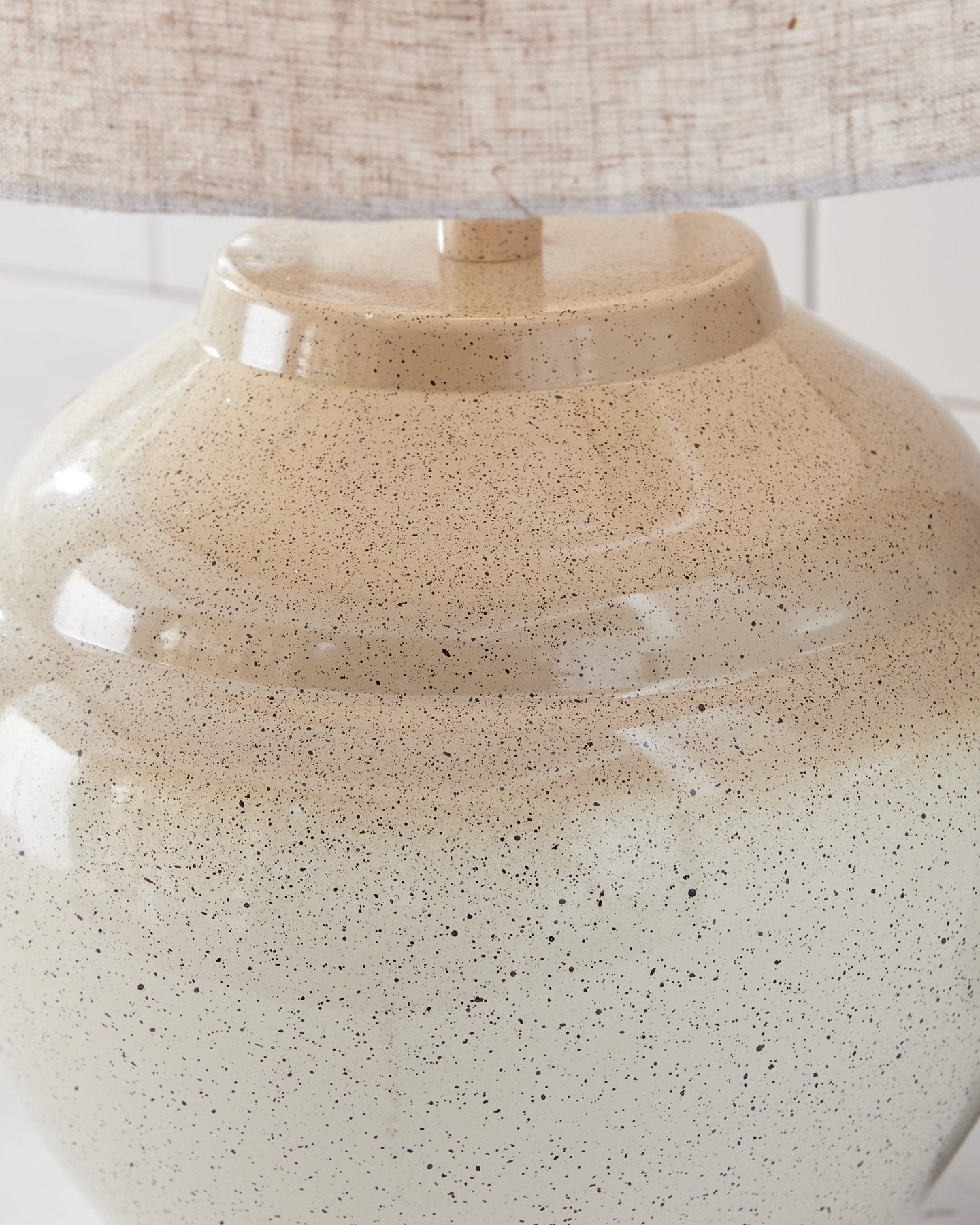 Waldish Table Lamp - Luxury Home Furniture (MI)