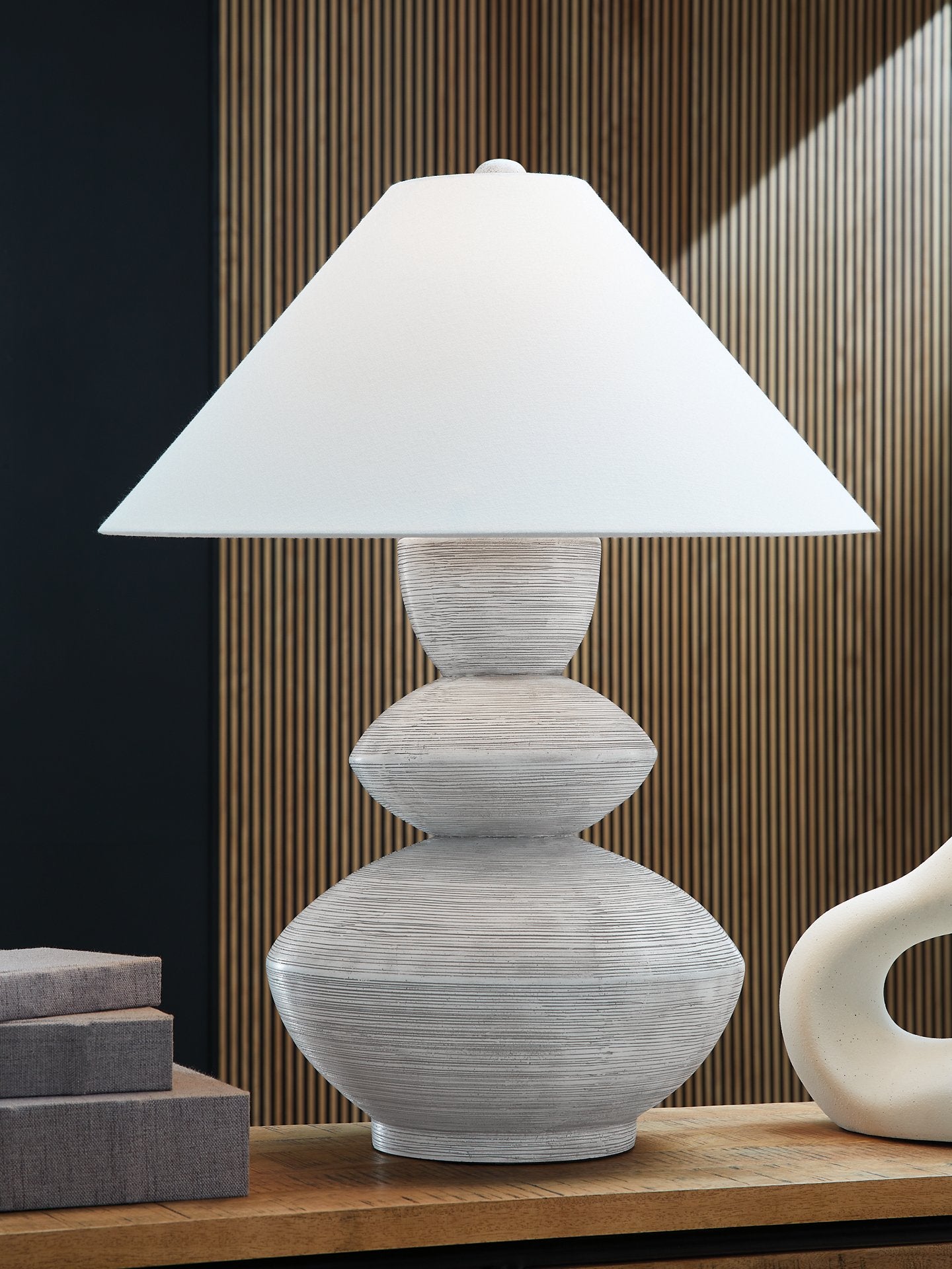 Brickdon Table Lamp - Luxury Home Furniture (MI)
