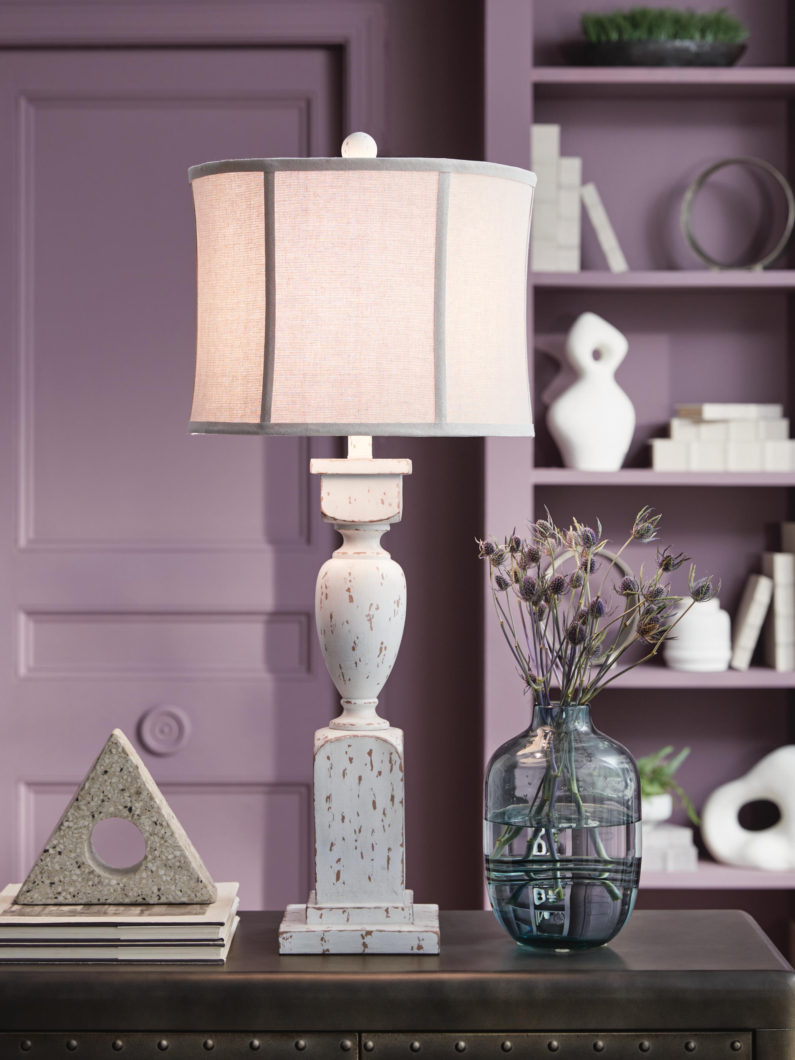 Madsbrook Table Lamp - Luxury Home Furniture (MI)