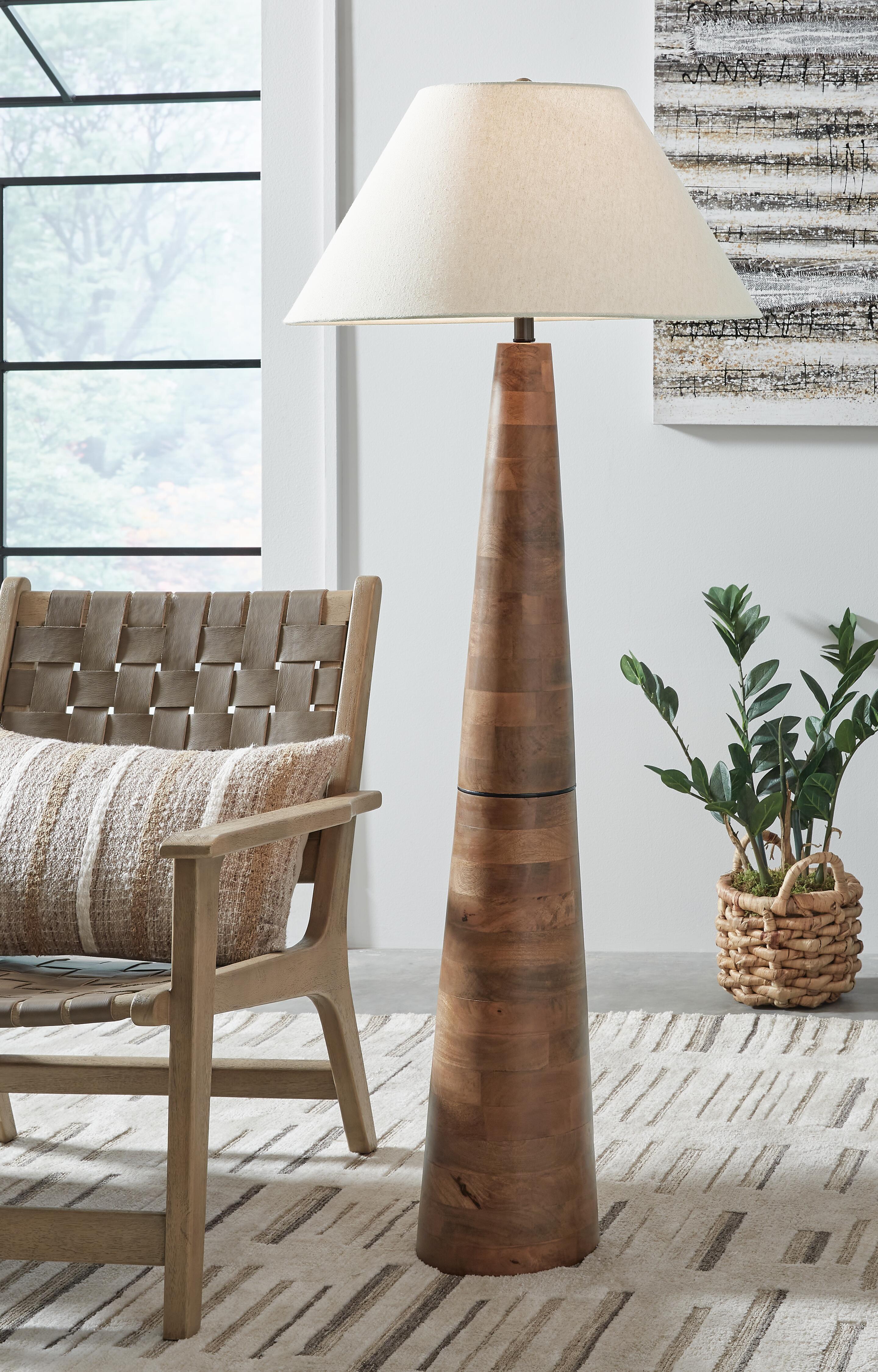 Danset Floor Lamp - Luxury Home Furniture (MI)