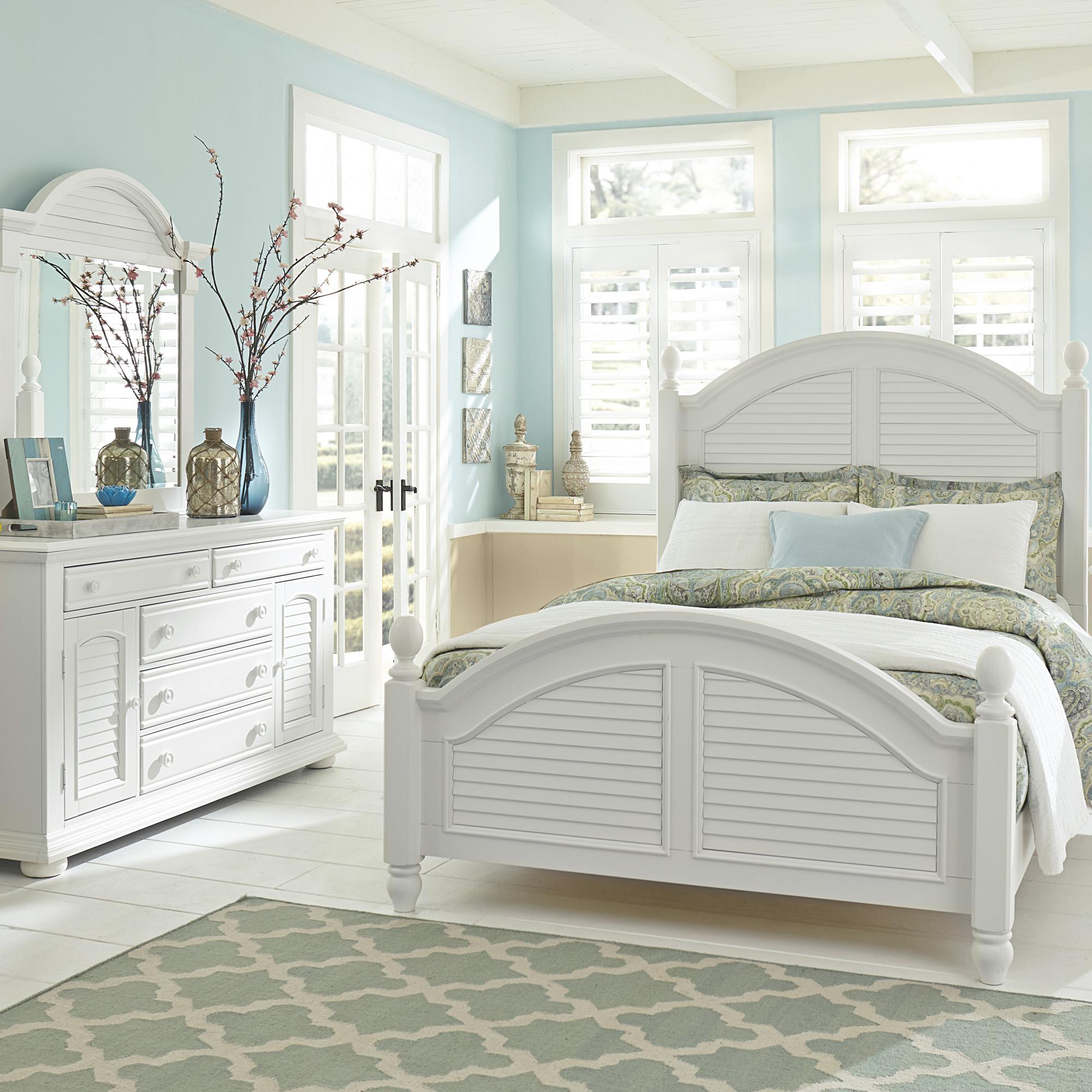 Summer House I Queen Poster Bed, Dresser & Mirror