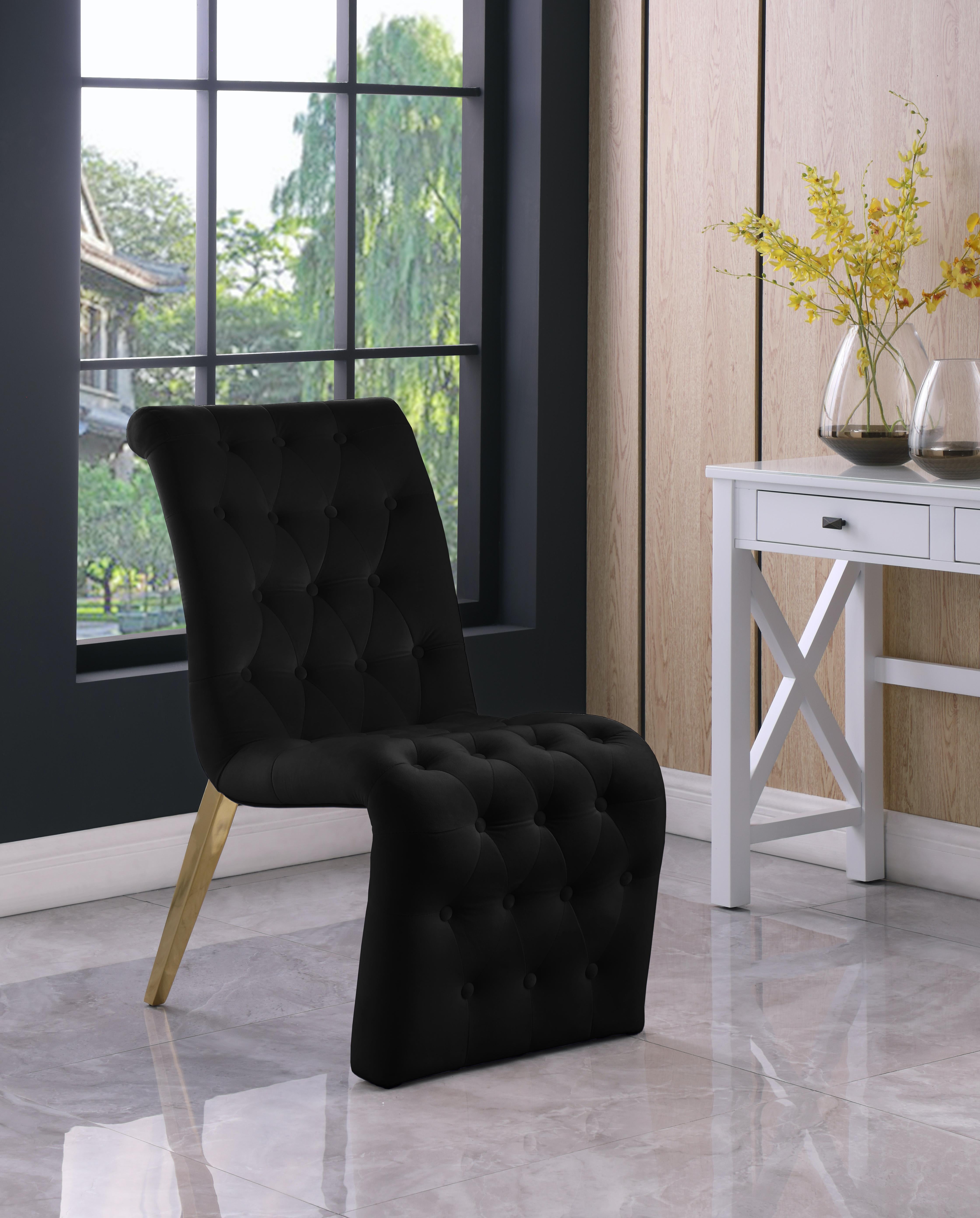 Curve Black Velvet Dining Chair - Luxury Home Furniture (MI)