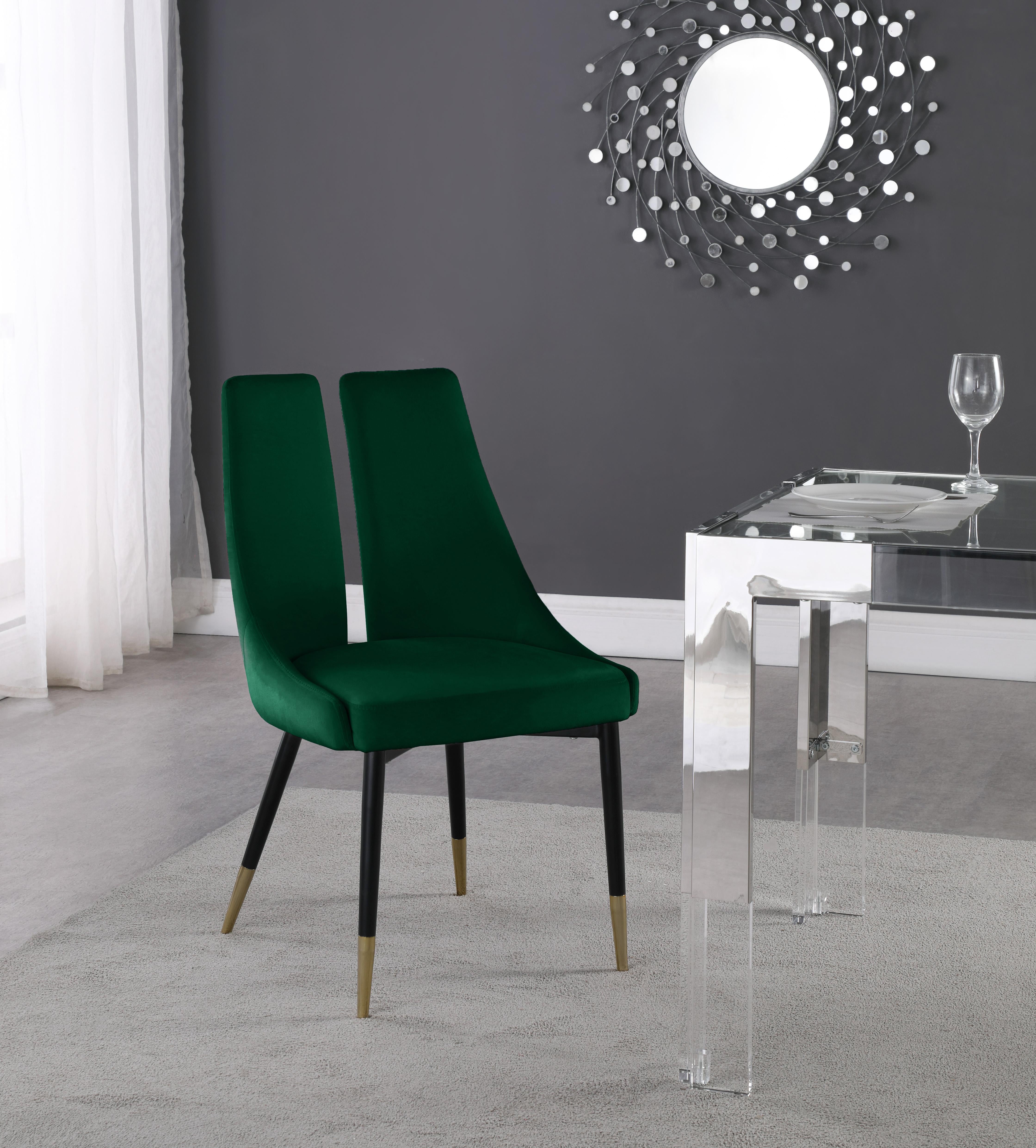 Sleek Green Velvet Dining Chair - Luxury Home Furniture (MI)