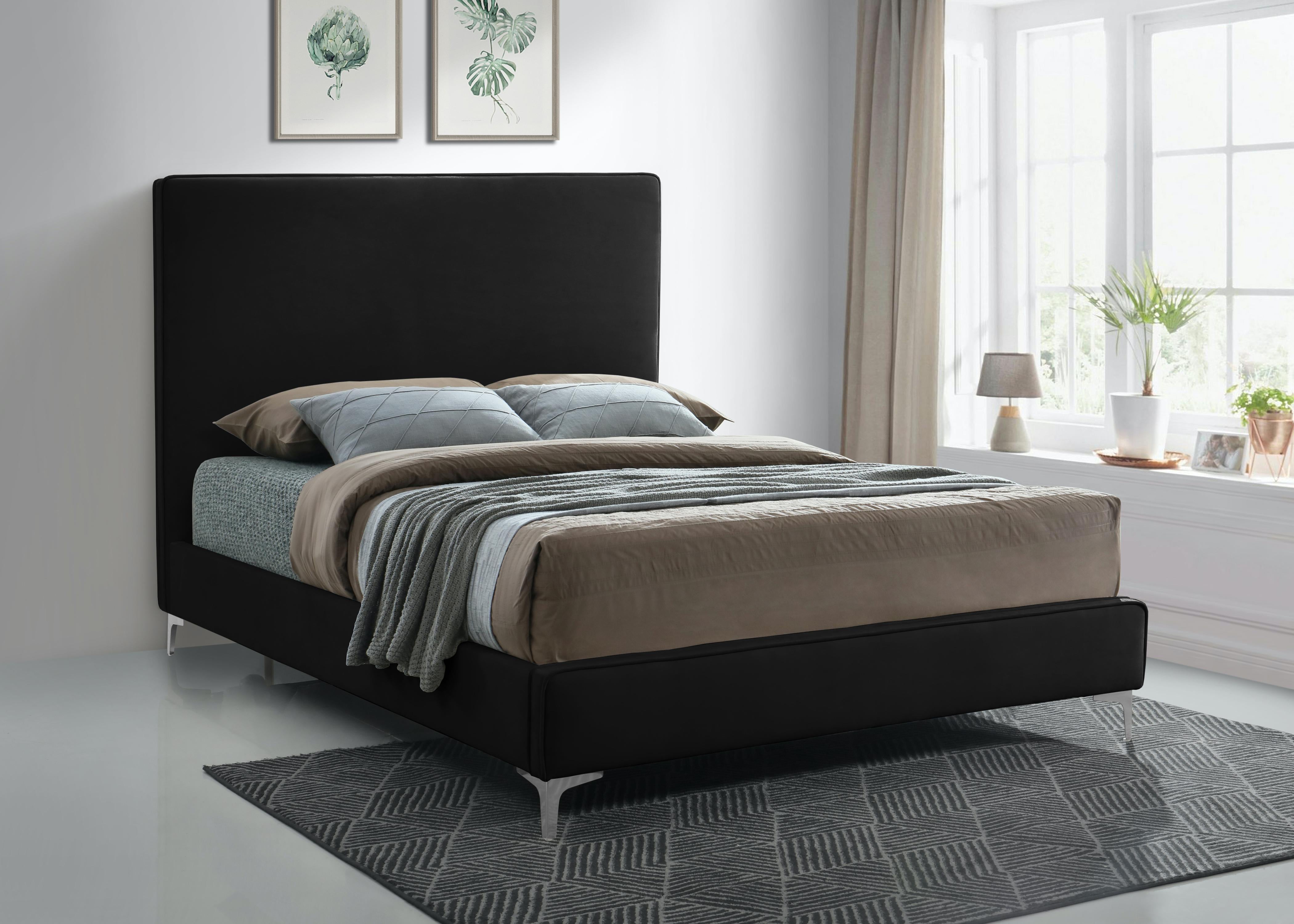 Geri Black Velvet Queen Bed - Luxury Home Furniture (MI)
