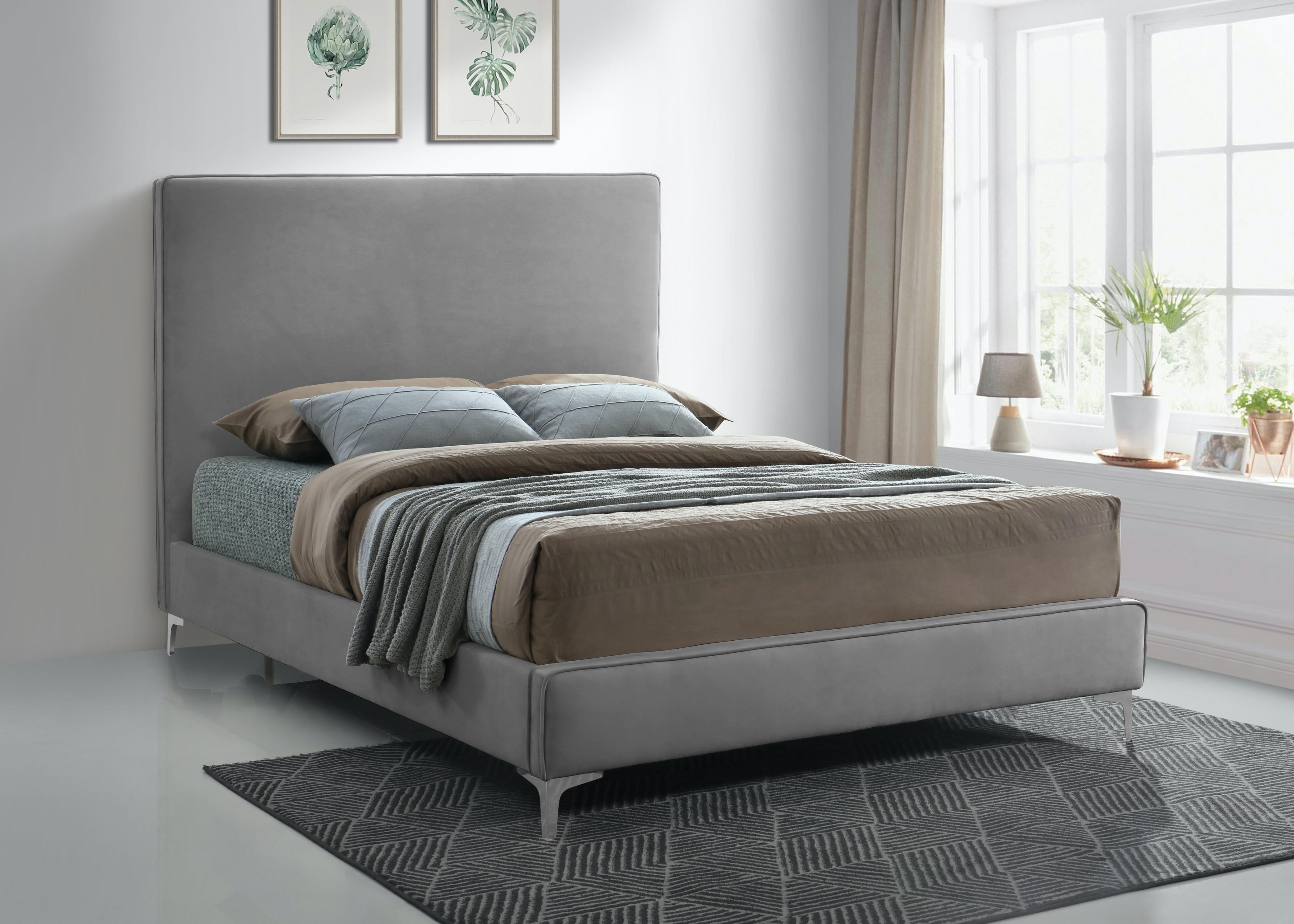 Geri Grey Velvet Queen Bed - Luxury Home Furniture (MI)