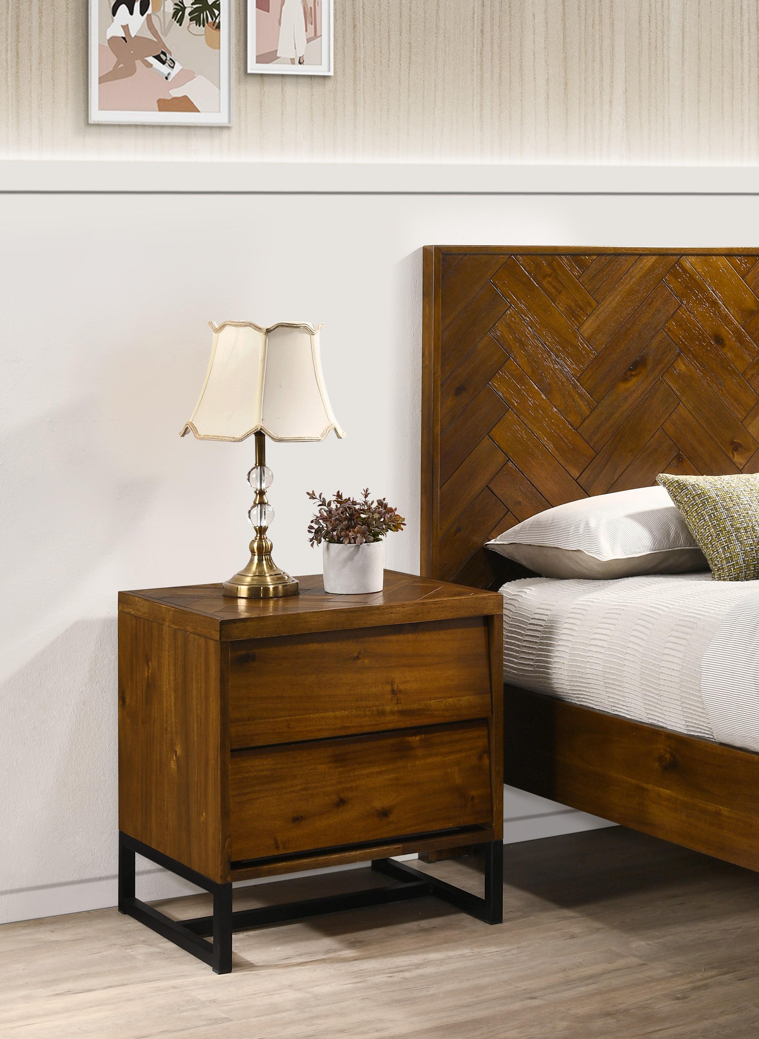 Reed Antique Coffee Night Stand - Luxury Home Furniture (MI)