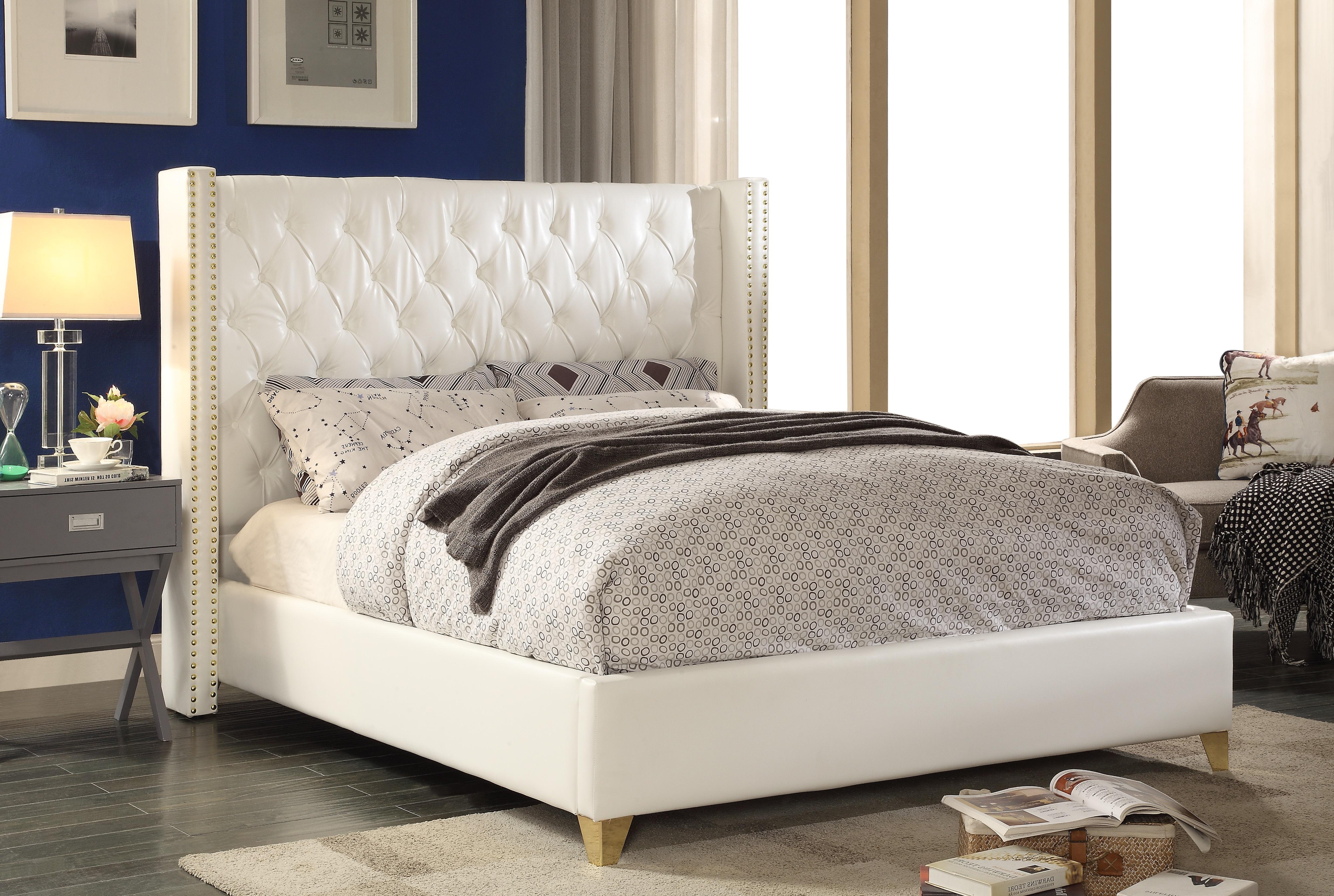 Soho White Bonded Leather Full Bed - Luxury Home Furniture (MI)