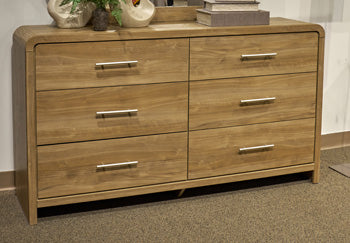 Gramburg Dresser and Mirror - Luxury Home Furniture (MI)