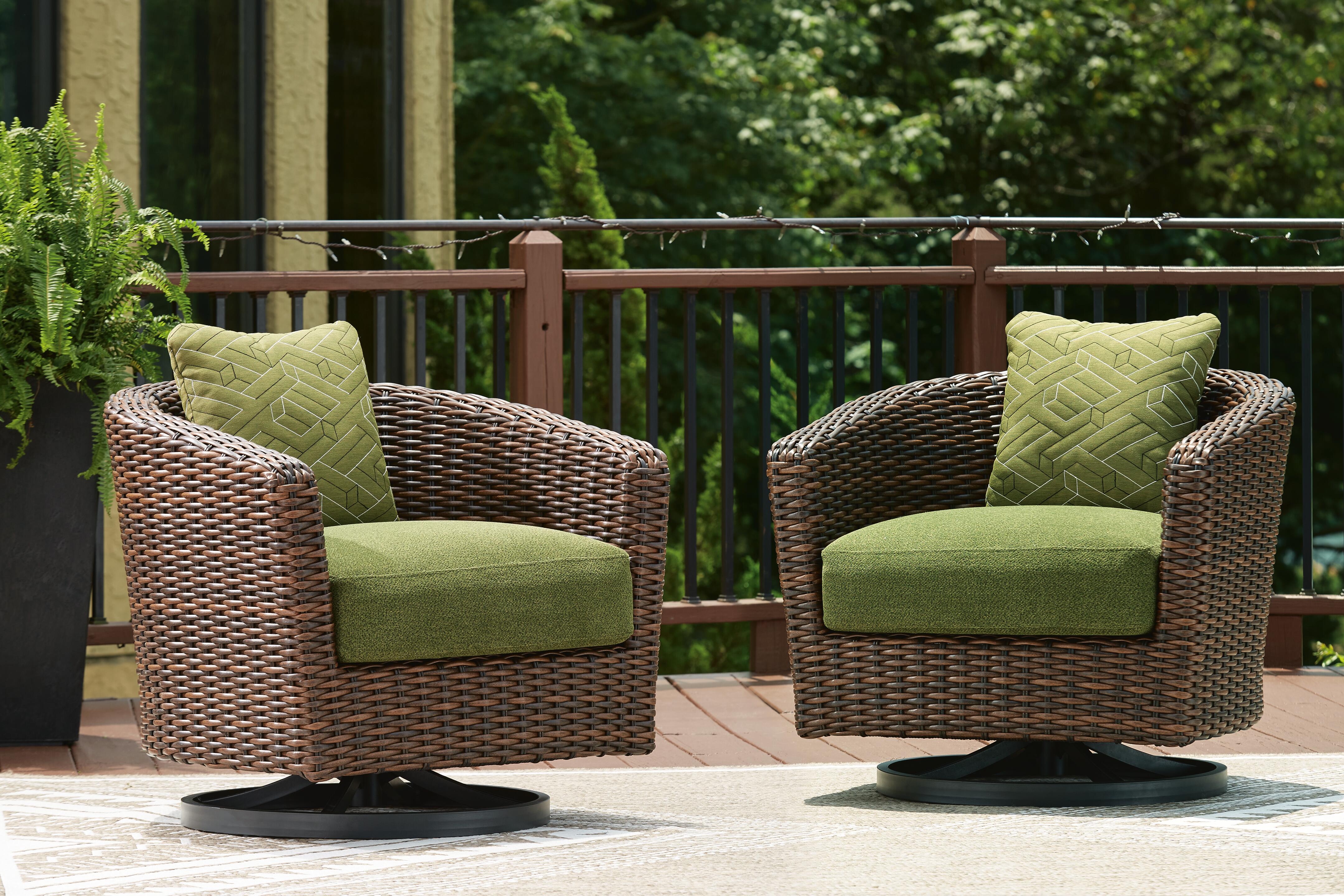 Horizon Hall Outdoor Swivel Lounge Chair with Cushion - Luxury Home Furniture (MI)