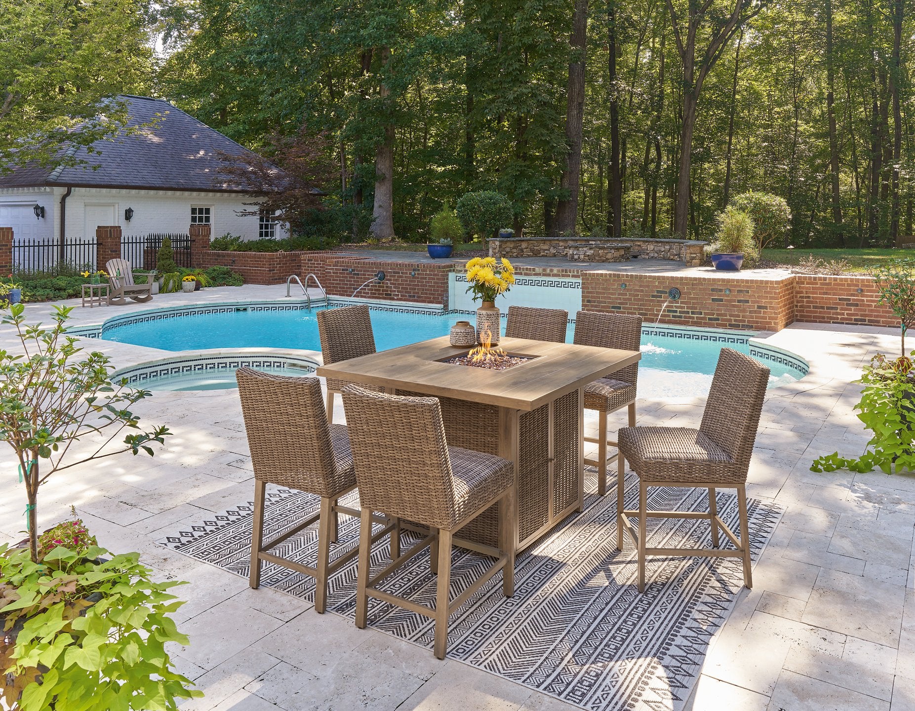 Walton Bridge Outdoor Dining Set - Luxury Home Furniture (MI)