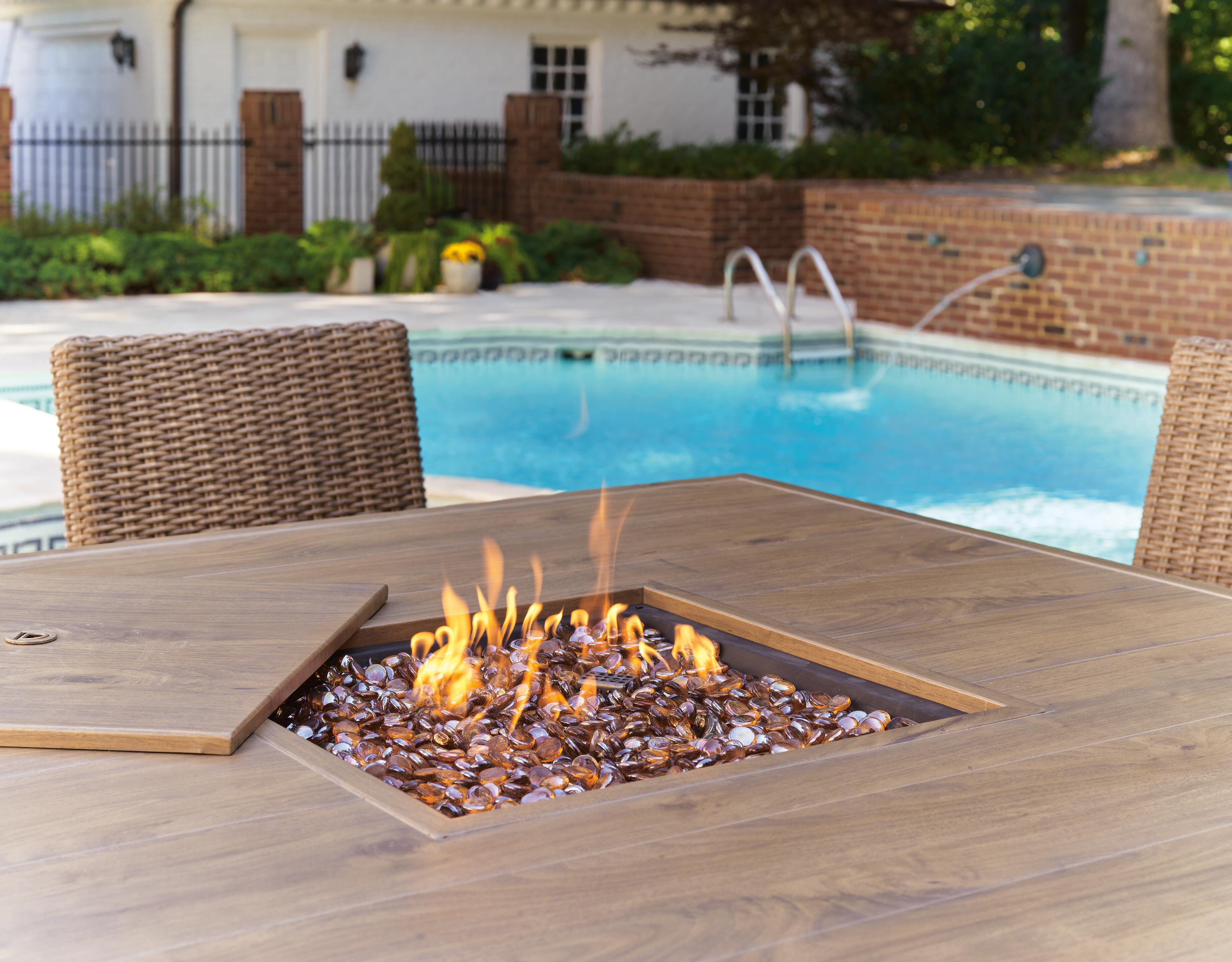 Walton Bridge Outdoor Bar Set - Luxury Home Furniture (MI)