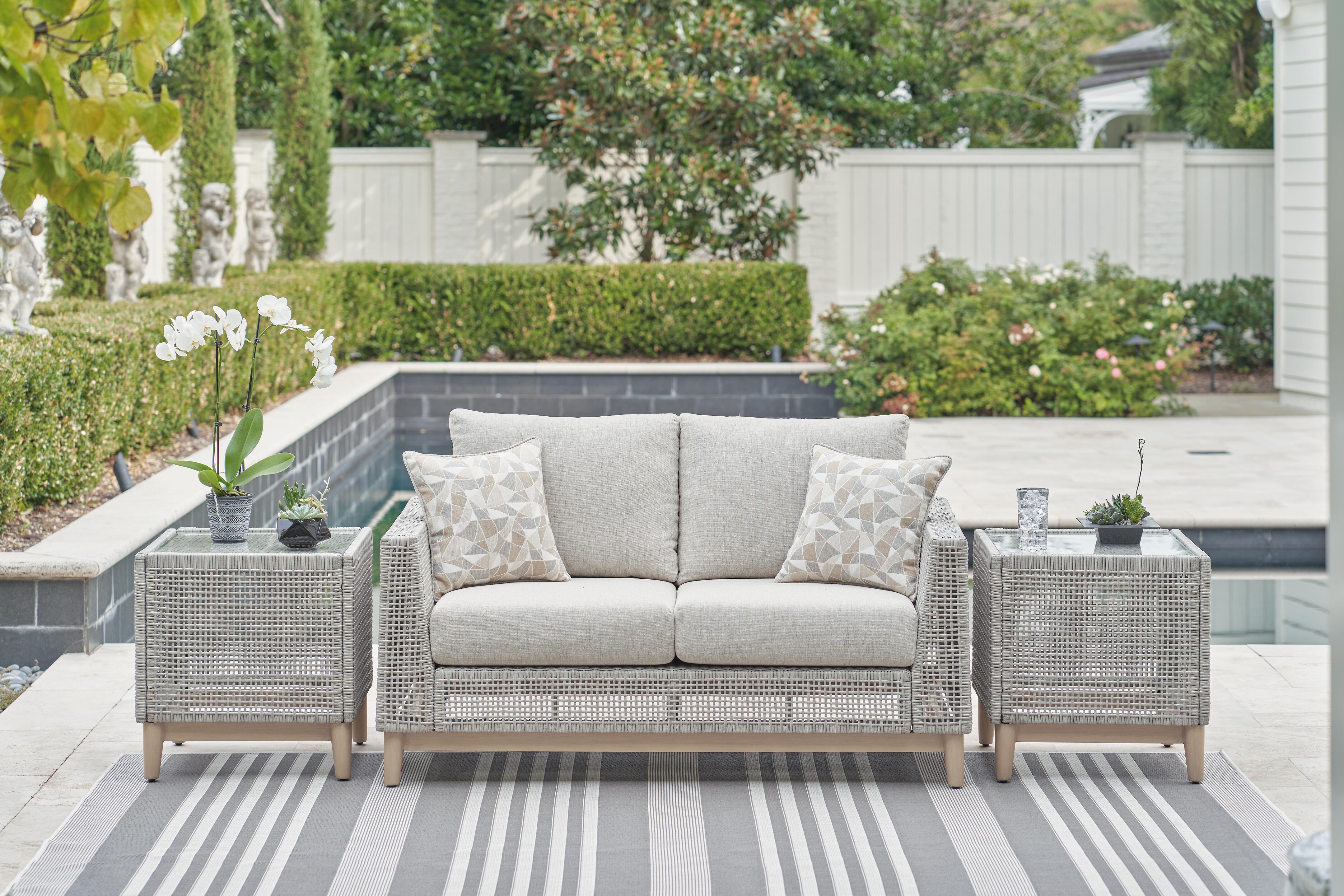 Seton Creek Outdoor Seating Set - Luxury Home Furniture (MI)