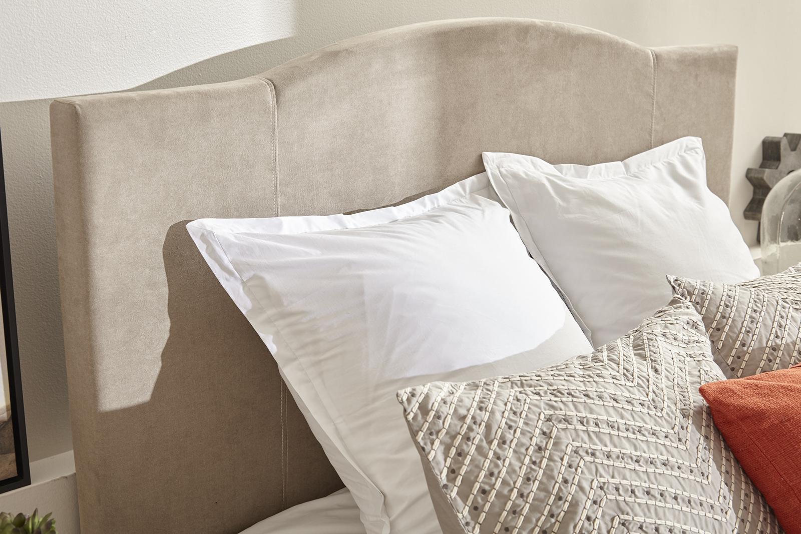 Pulaski ACH All-In-One King Channeled Bed in White - Luxury Home Furniture (MI)