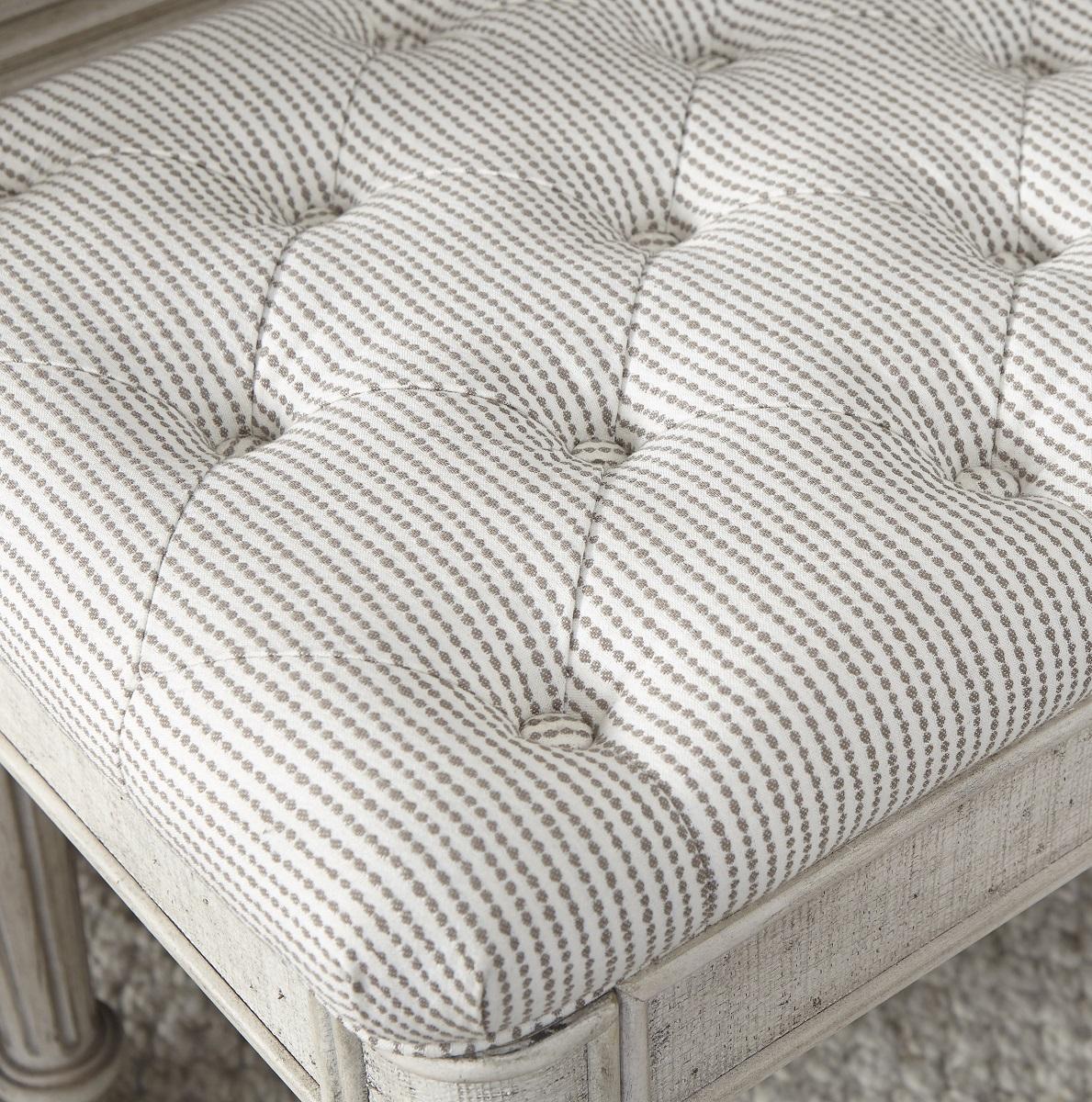 Pulaski Campbell Street Bed Bench in Vanilla - Luxury Home Furniture (MI)