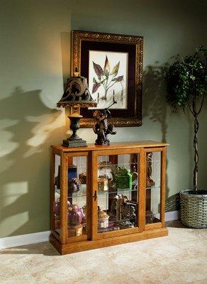 Pulaski Curio Console in Golden Oak III