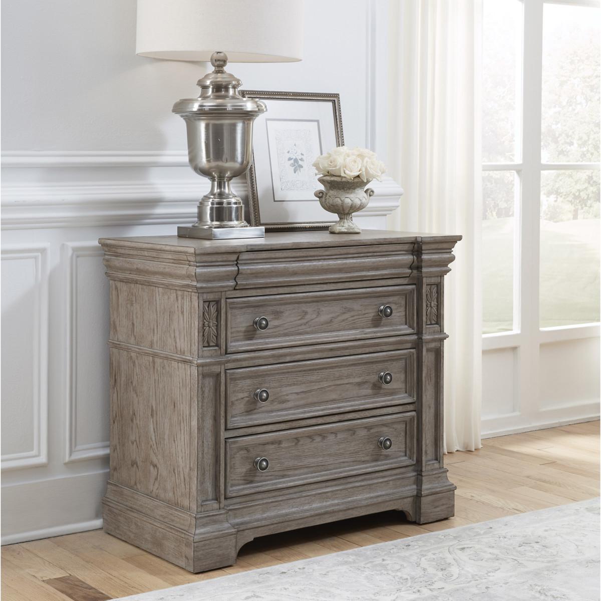 Pulaski Kingsbury Bachelor's Chest������in Gray - Luxury Home Furniture (MI)