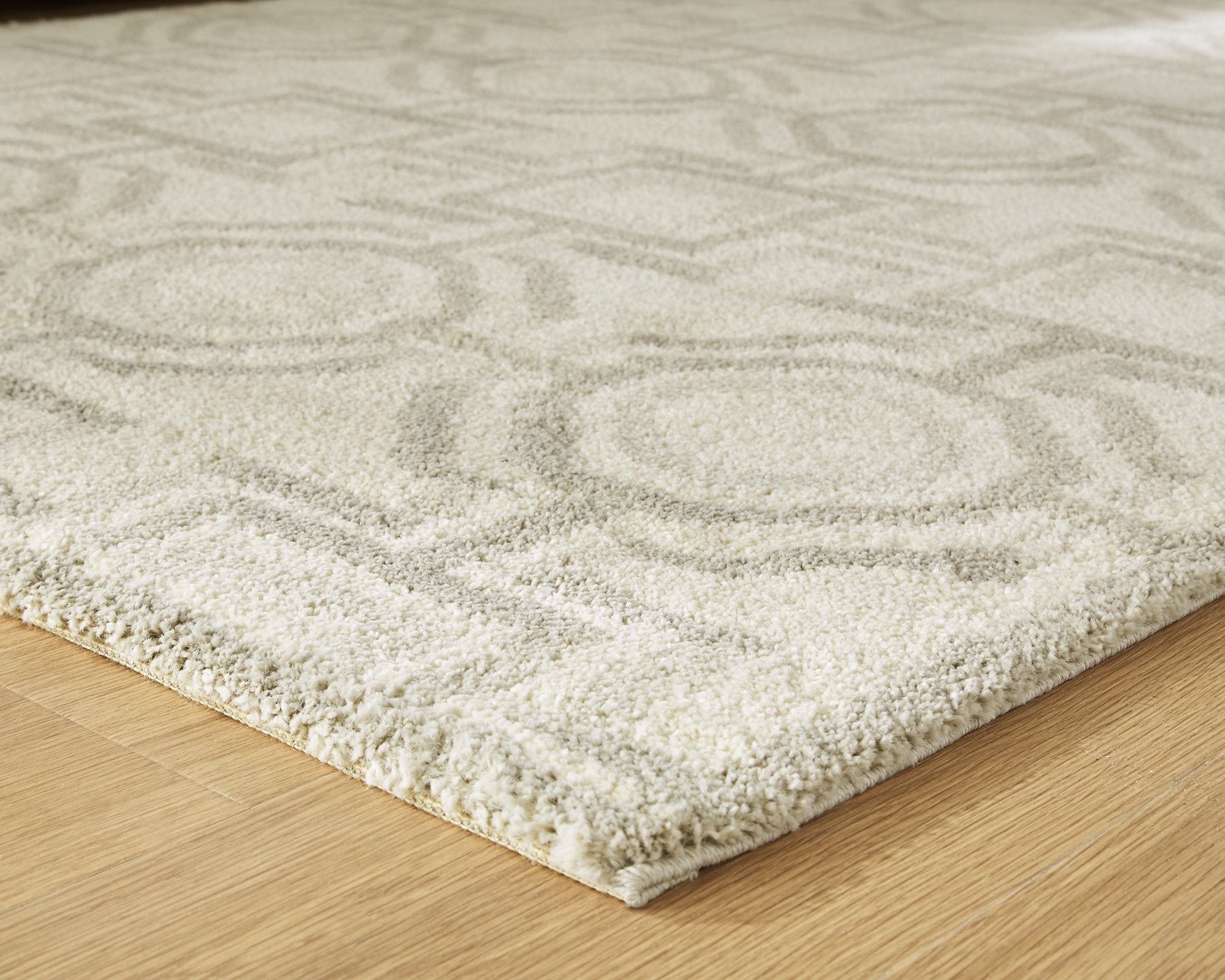 Maconville Medium Rug - Luxury Home Furniture (MI)