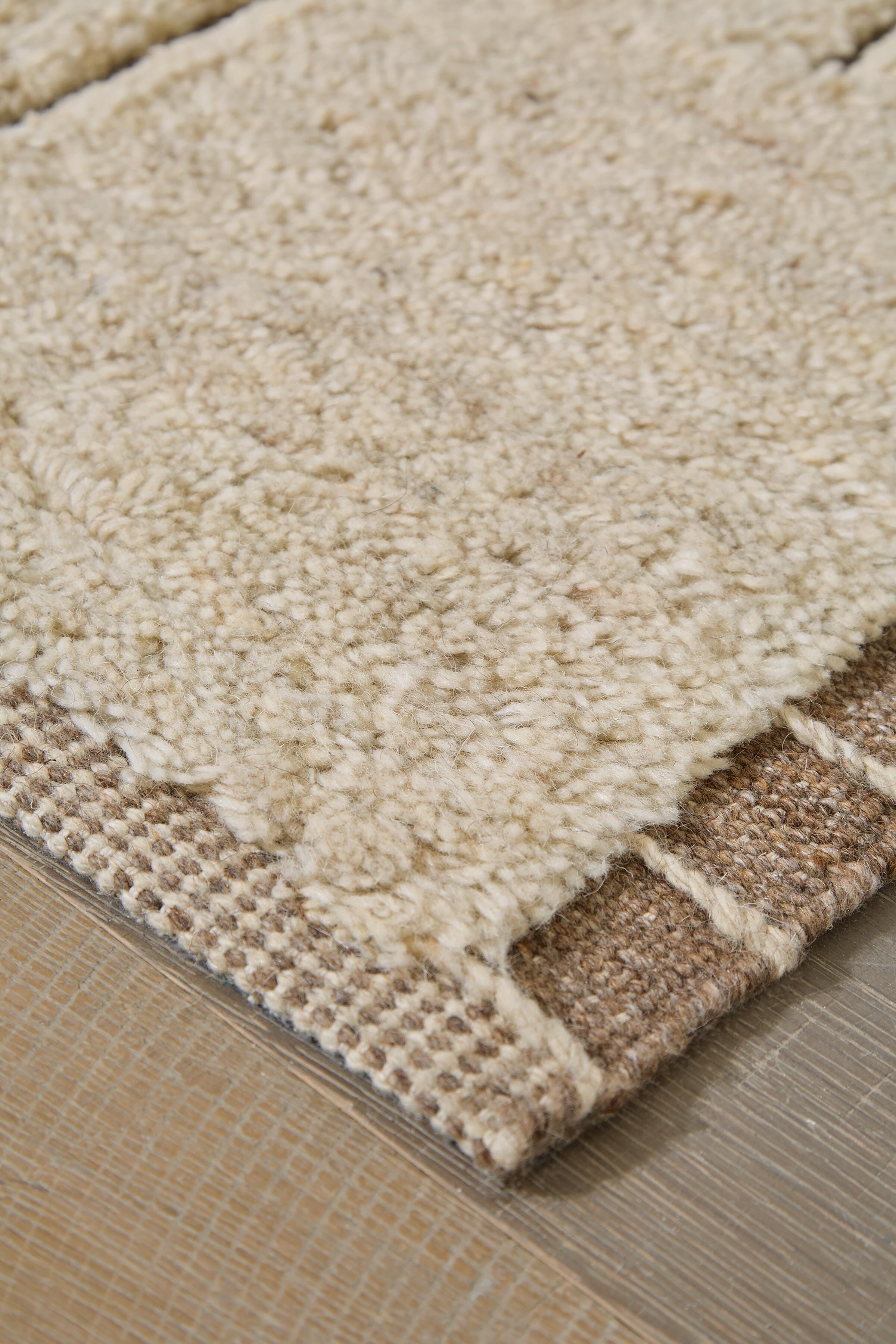 Clayman Rug - Luxury Home Furniture (MI)