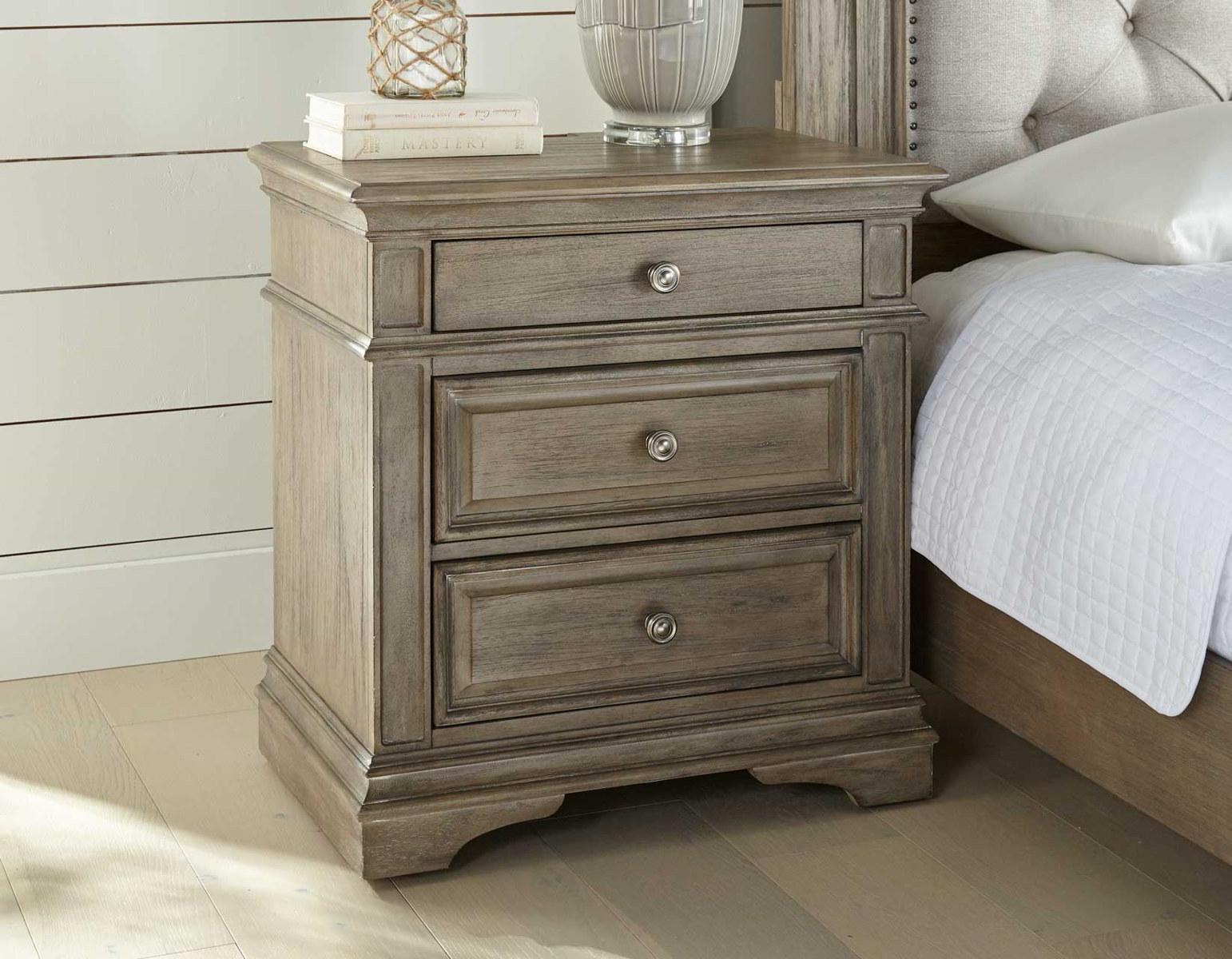 Steve Silver Highland Park 3 Drawer Nightstand in Waxed Driftwood - Luxury Home Furniture (MI)