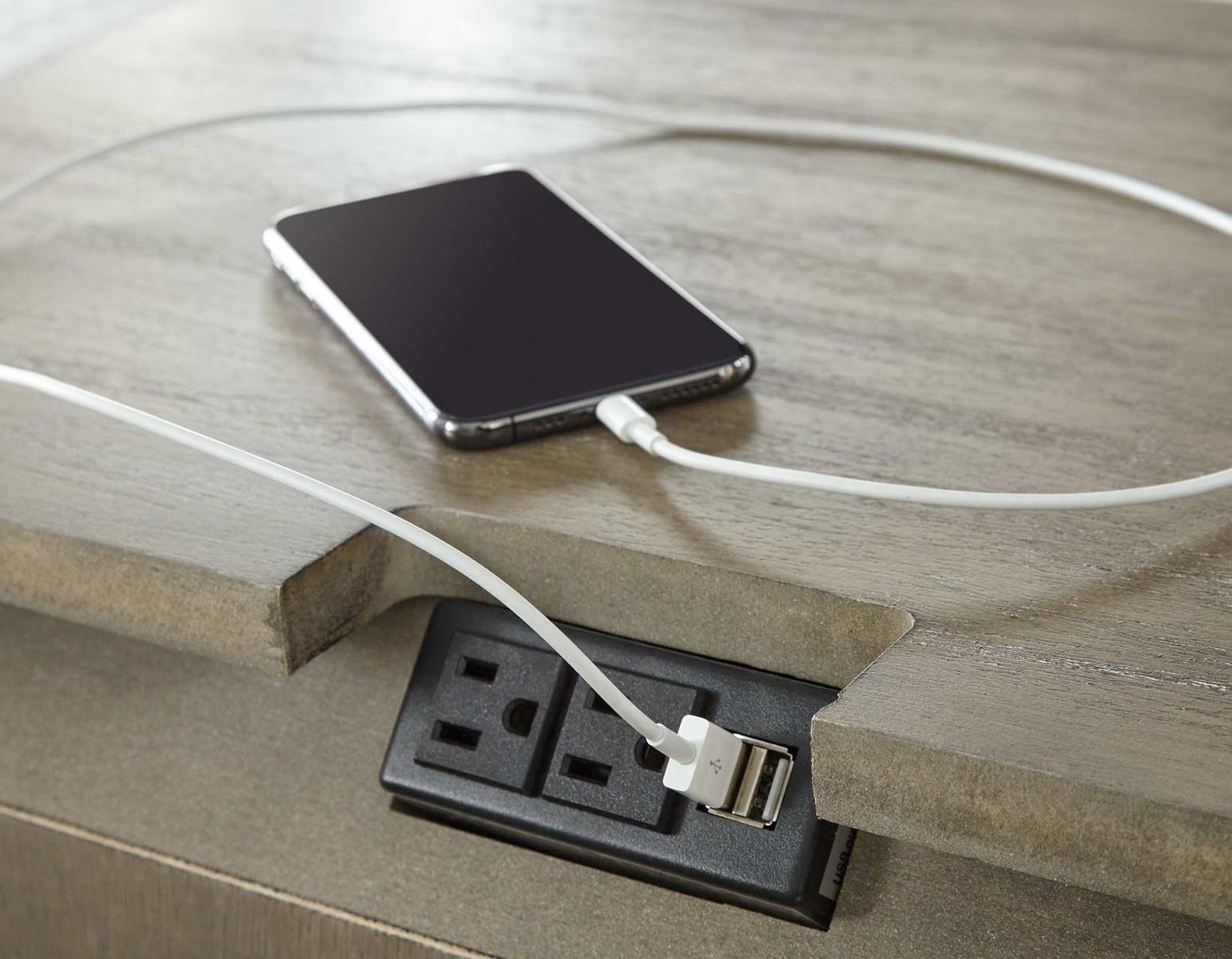 Steve Silver Highland Park 3 Drawer Nightstand in Waxed Driftwood - Luxury Home Furniture (MI)