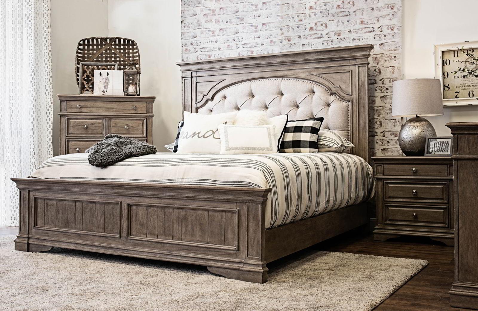 Steve Silver Highland Park King Panel Bed in Waxed Driftwood - Luxury Home Furniture (MI)