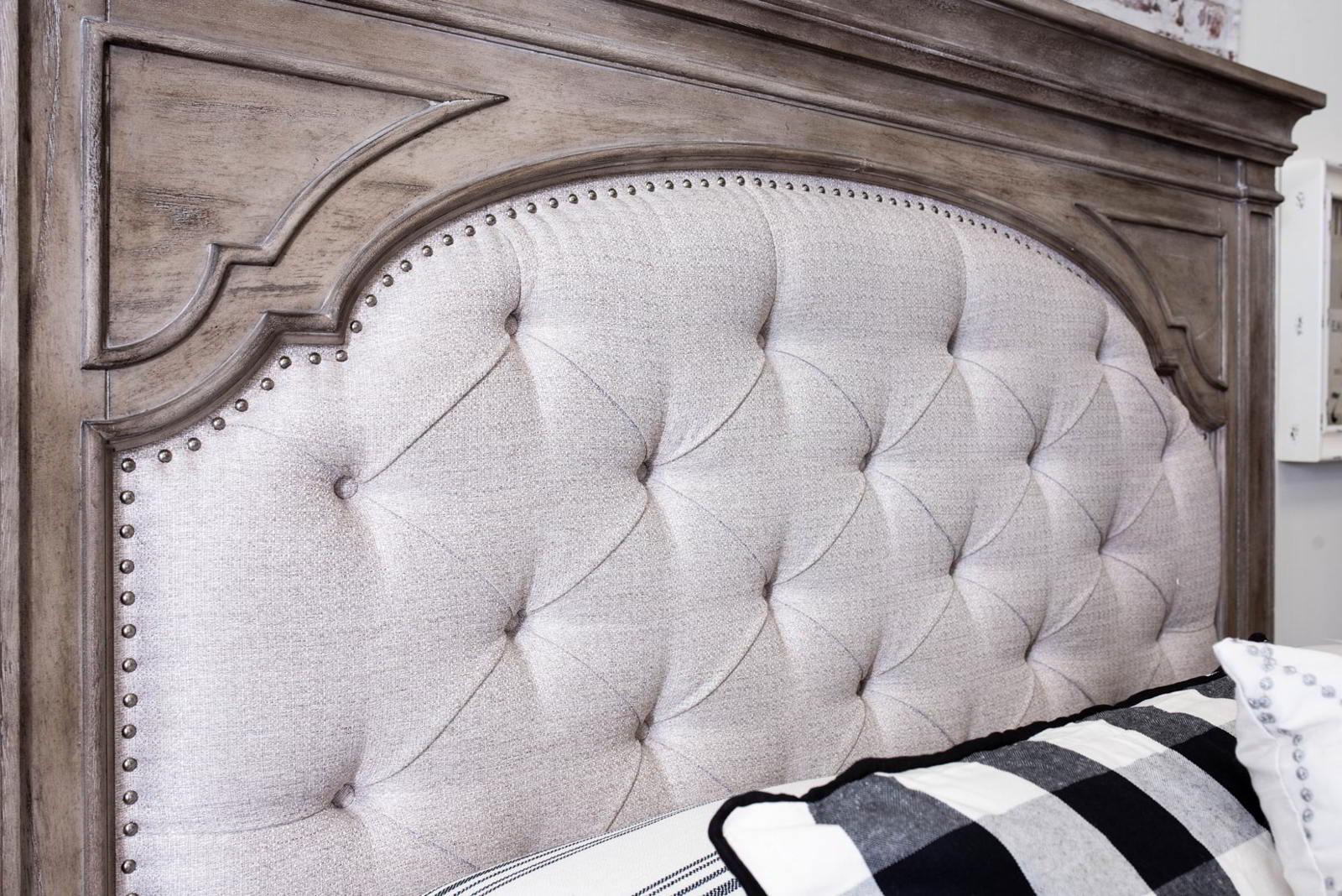 Steve Silver Highland Park Queen Panel Bed in Waxed Driftwood - Luxury Home Furniture (MI)