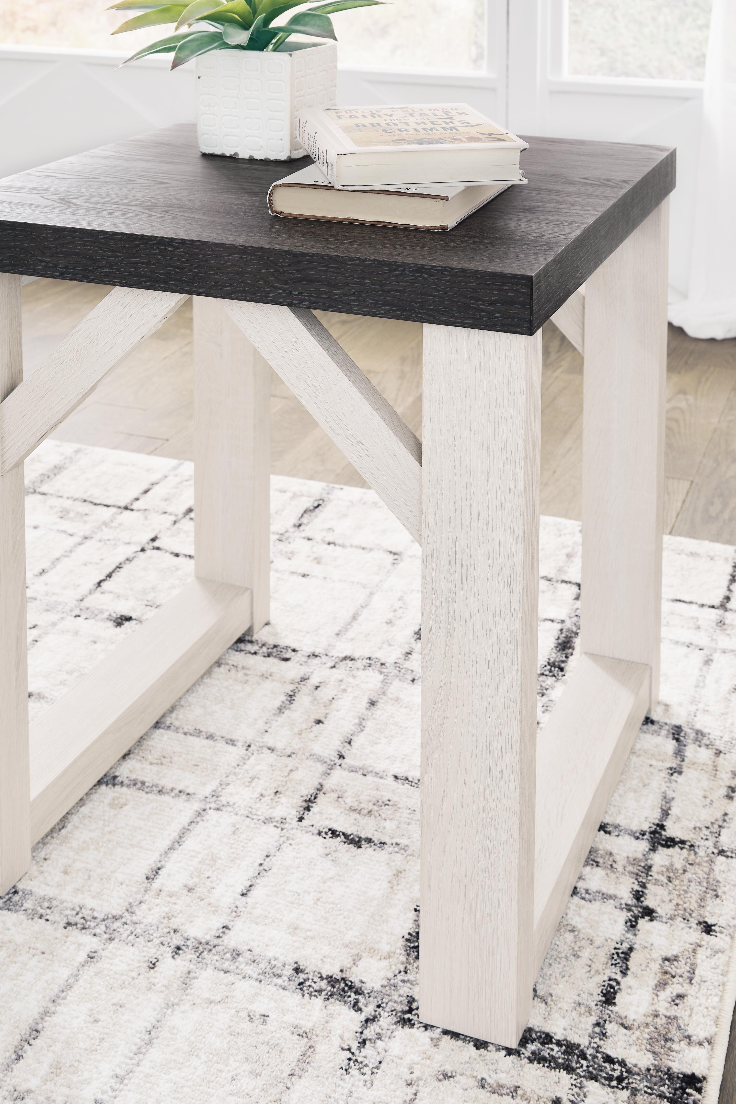 Dorrinson Table (Set of 3) - Luxury Home Furniture (MI)