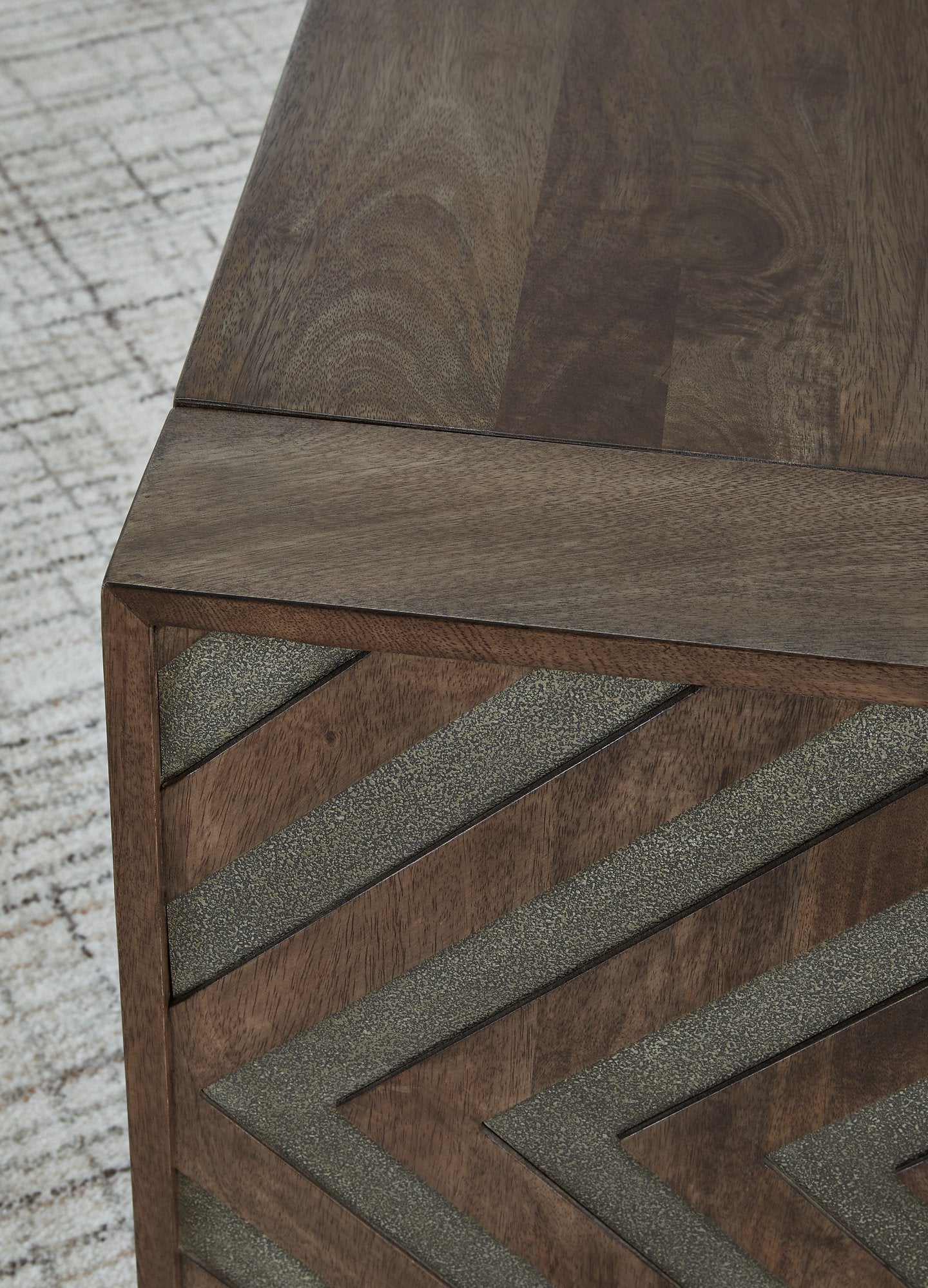 Dreggan Coffee Table - Luxury Home Furniture (MI)