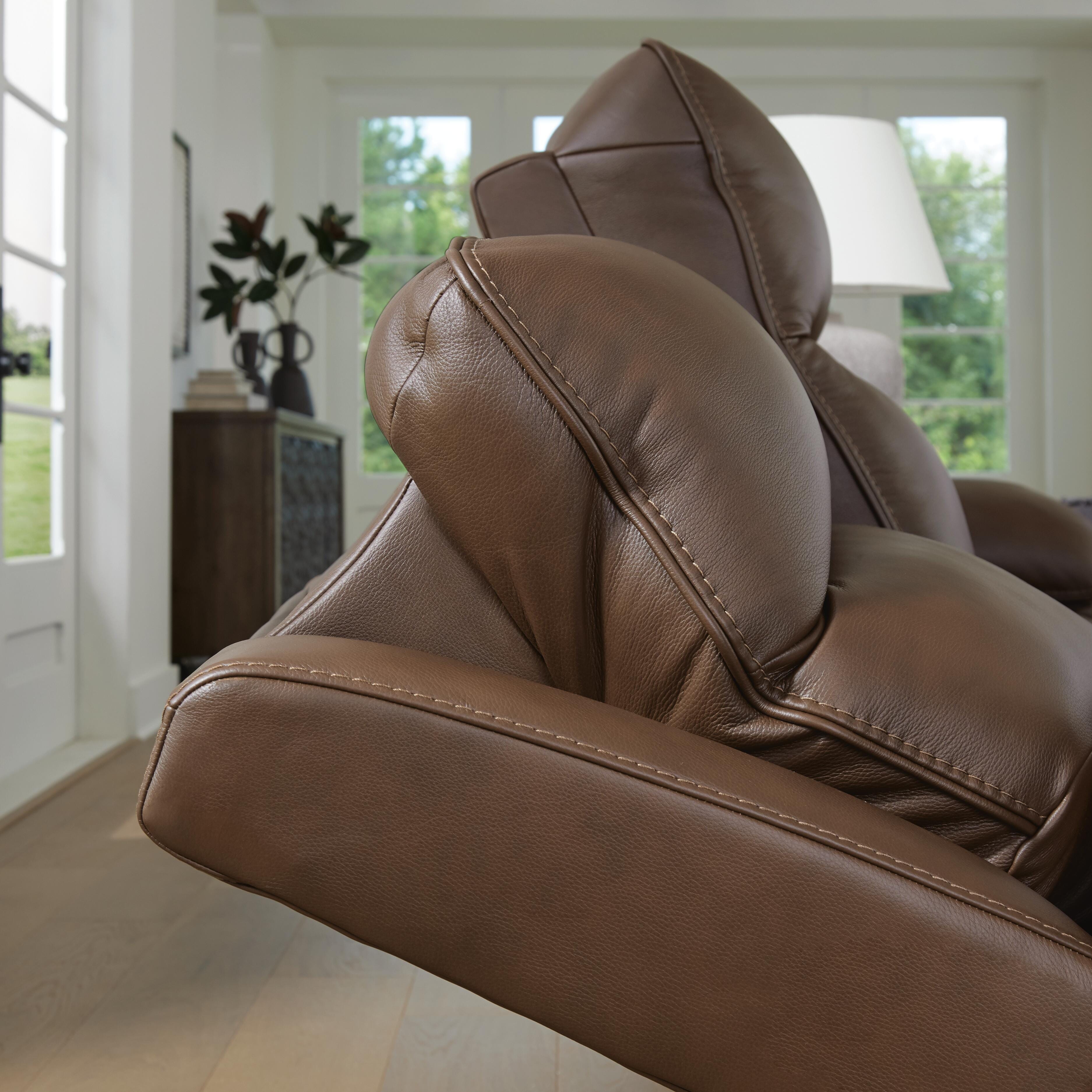 VonRyan Living Room Set - Luxury Home Furniture (MI)