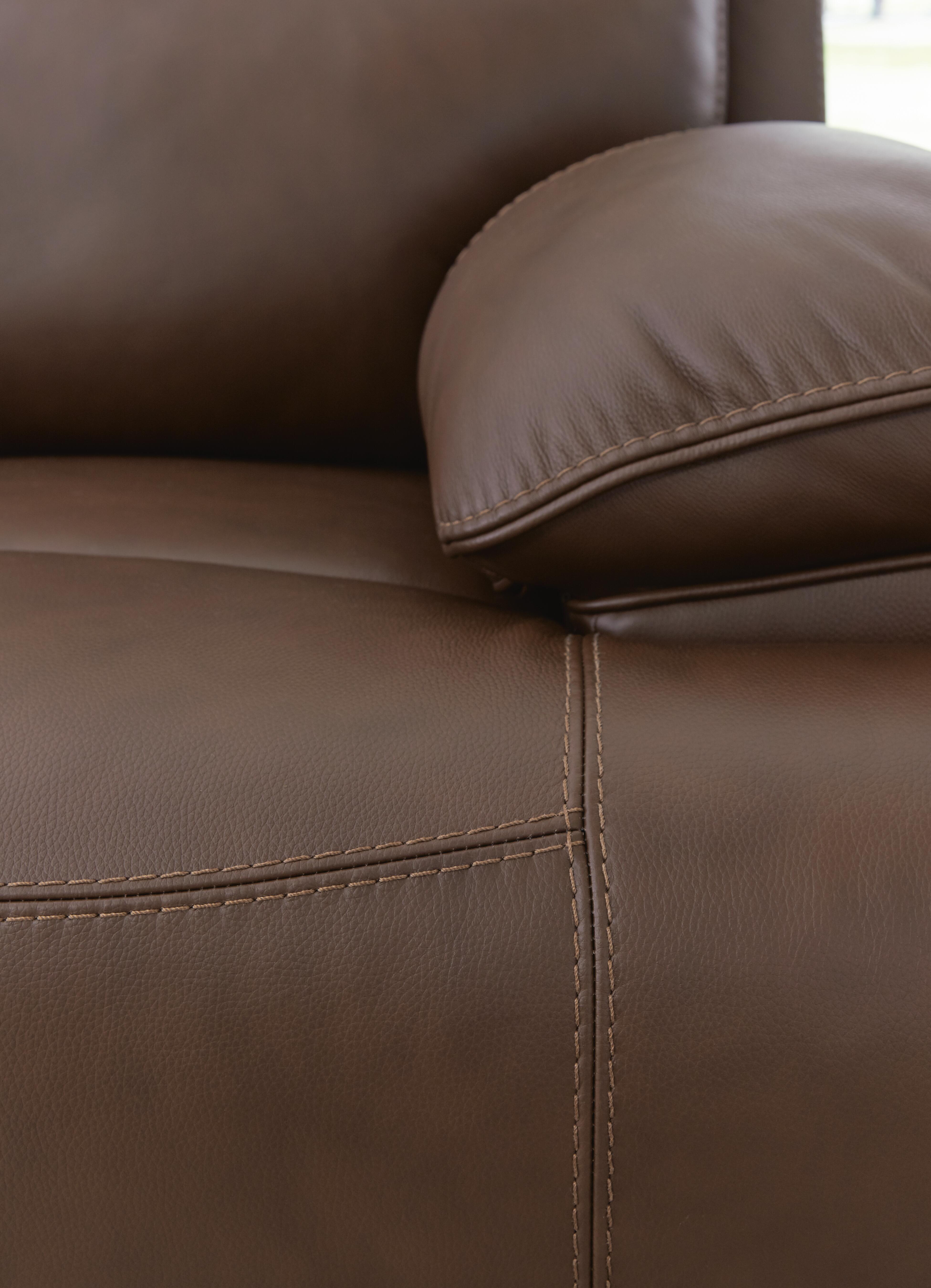 VonRyan Living Room Set - Luxury Home Furniture (MI)