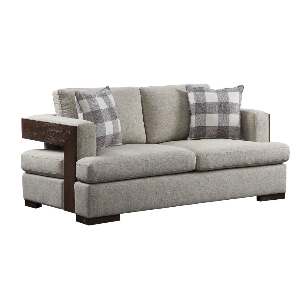 Loveseat w/2 Pillows