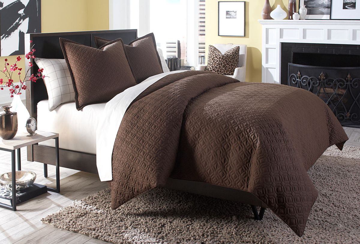 AICO Leigh 3-pc King Coverlet/Duvet Set in Cocoa - Luxury Home Furniture (MI)