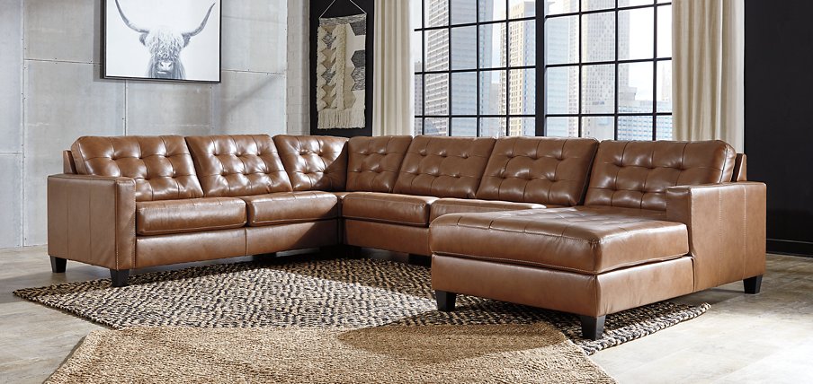 Baskove Sectional with Chaise - Luxury Home Furniture (MI)