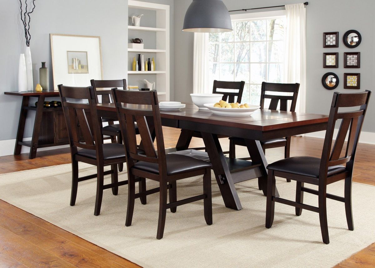 Liberty Furniture Lawson Server in Light/Dark Expresso