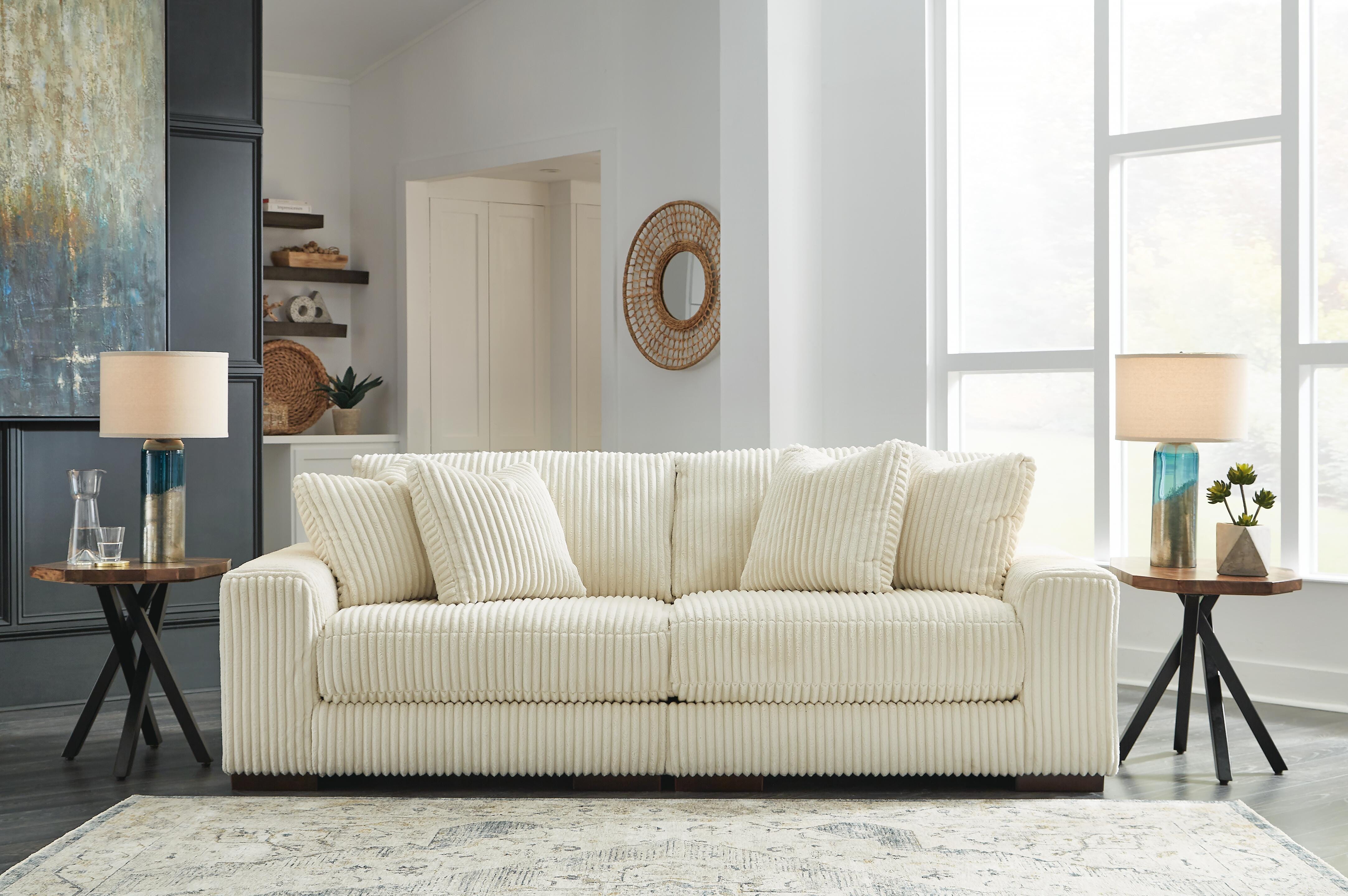 Lindyn Sectional Sofa - Luxury Home Furniture (MI)