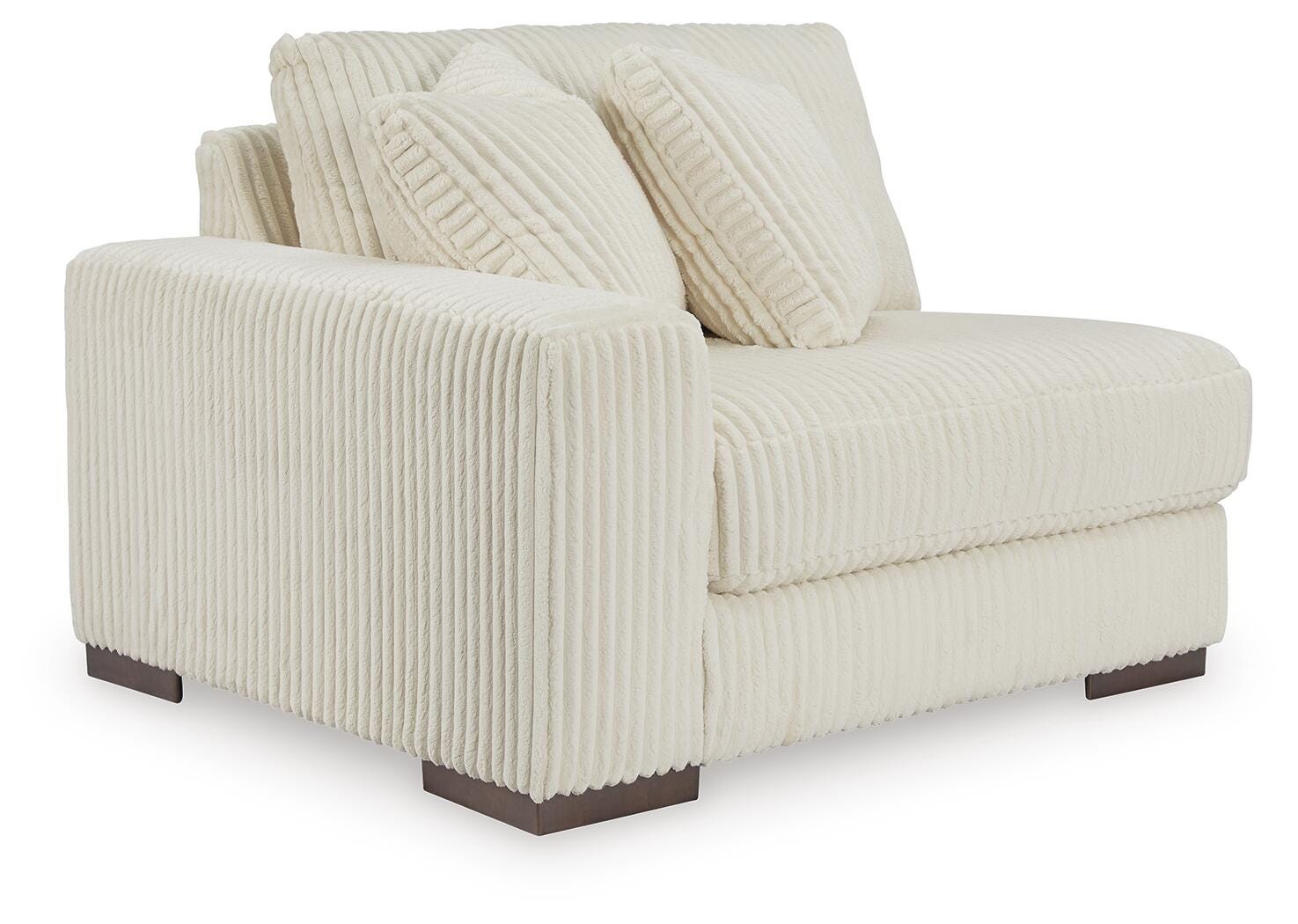 Lindyn Sectional - Luxury Home Furniture (MI)