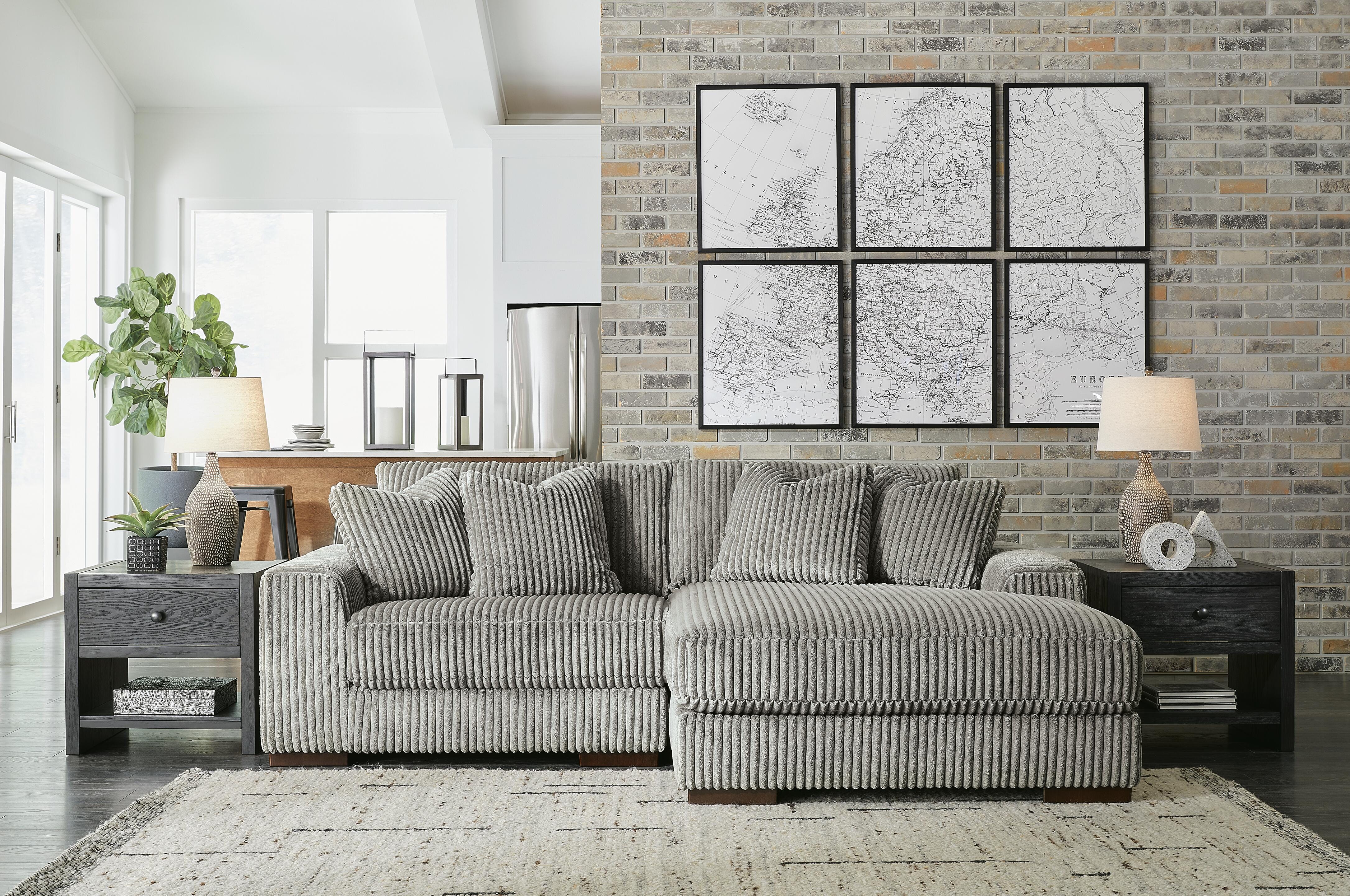 Lindyn Sectional with Chaise - Luxury Home Furniture (MI)