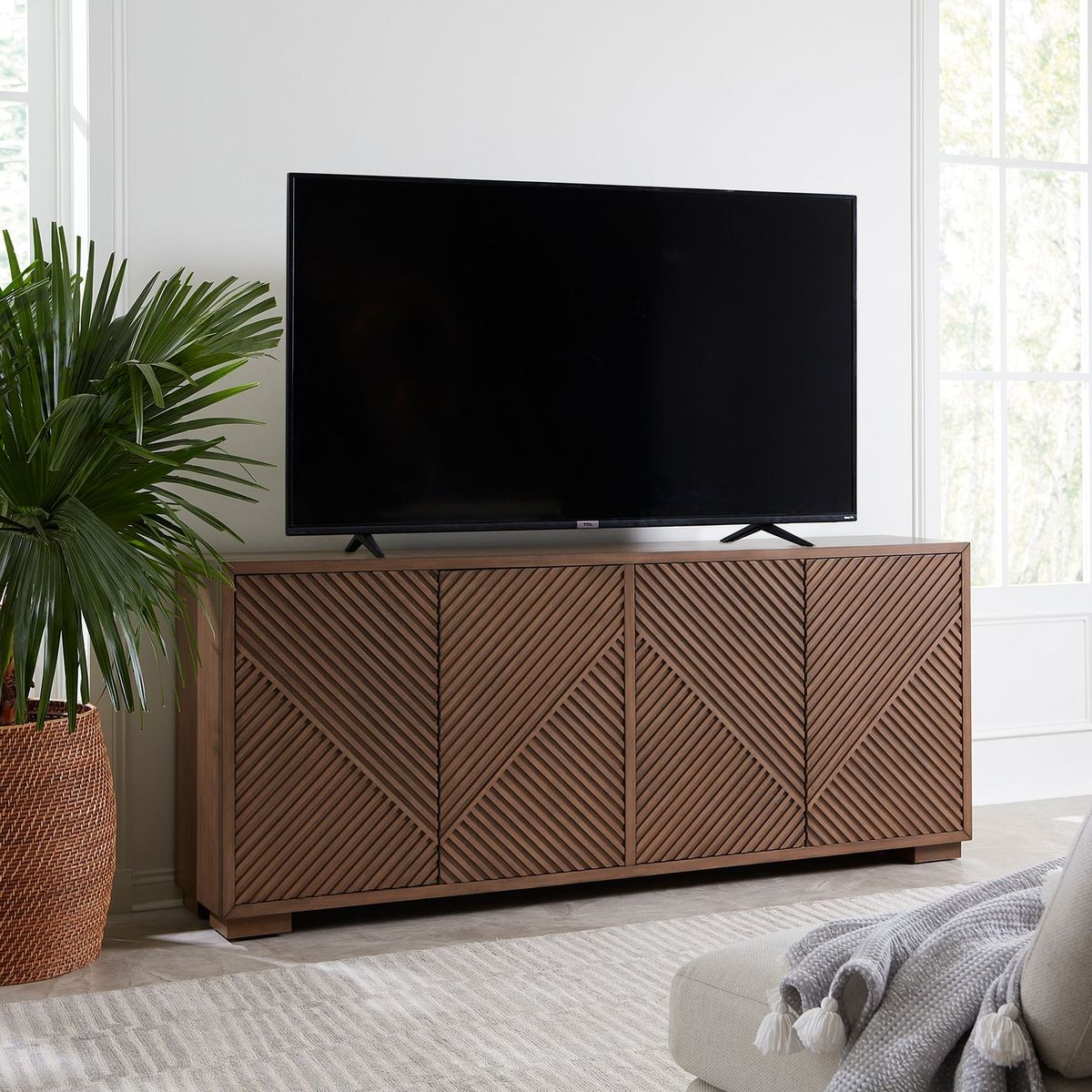Liberty Furniture Easton 82 Inch TV Console in Coffee Bean - Luxury Home Furniture (MI)