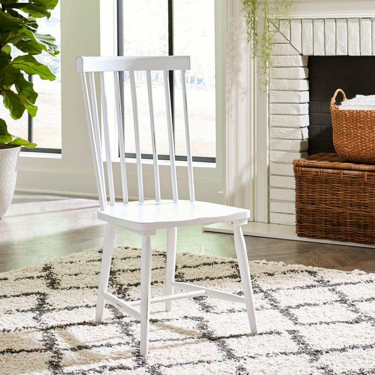 Liberty Furniture Capeside Cottage Spindle Back Side Chair (Set of 2) in Porcelain White - Luxury Home Furniture (MI)