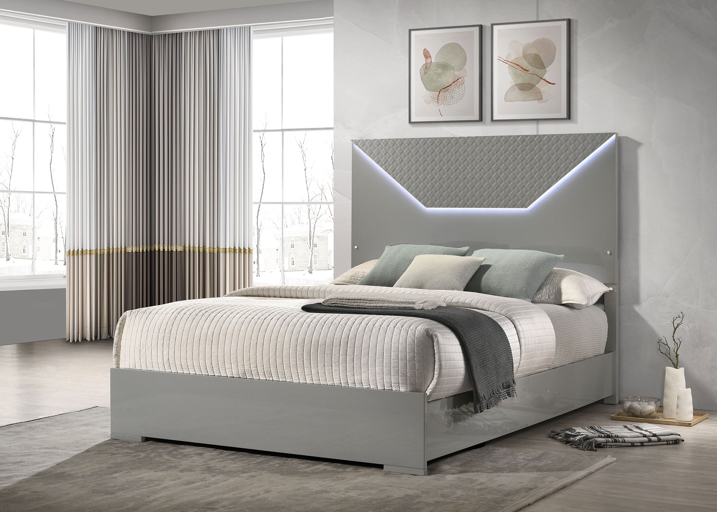 Ives Beds - Luxury Home Furniture (MI)