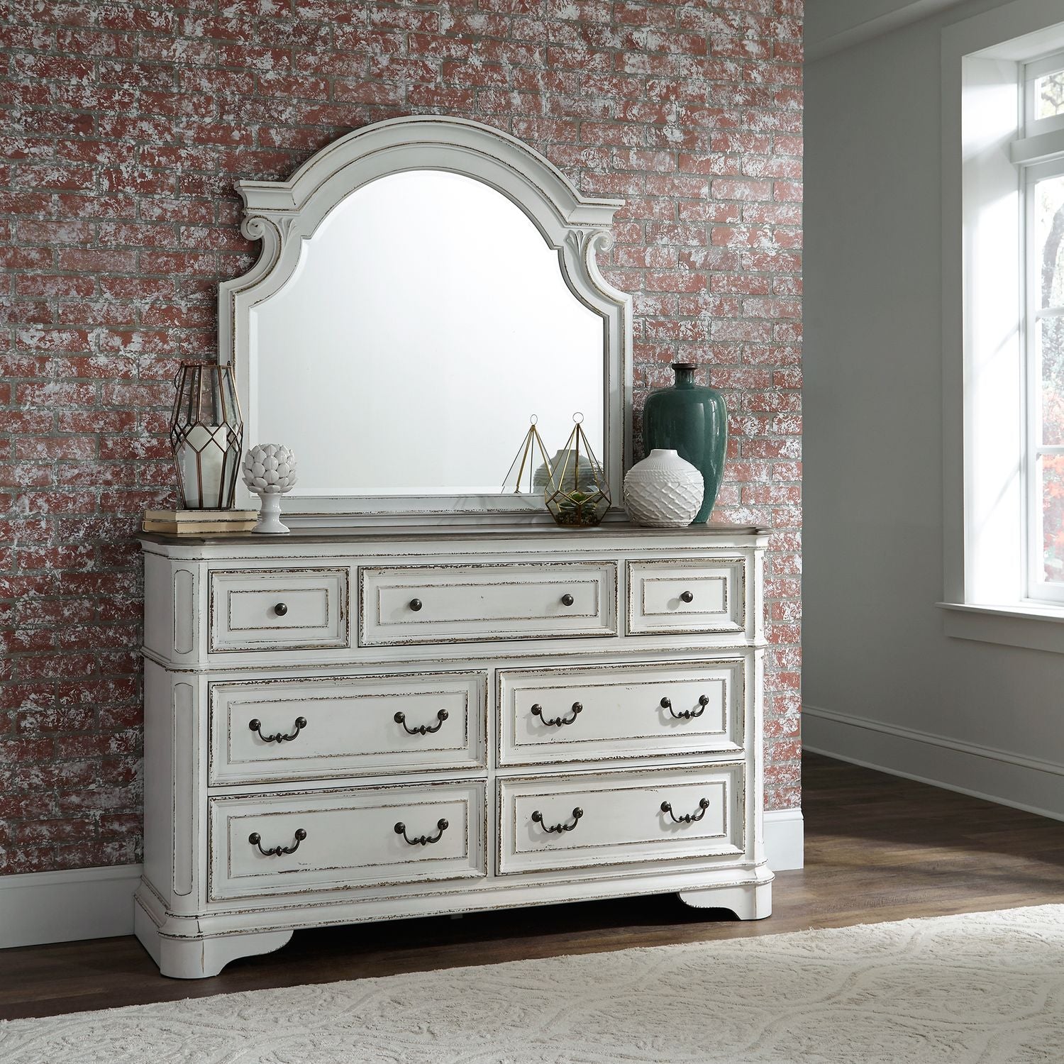 Magnolia Manor King California Upholstered Sleigh Bed, Dresser & Mirror, Chest, Night Stand - Luxury Home Furniture (MI)