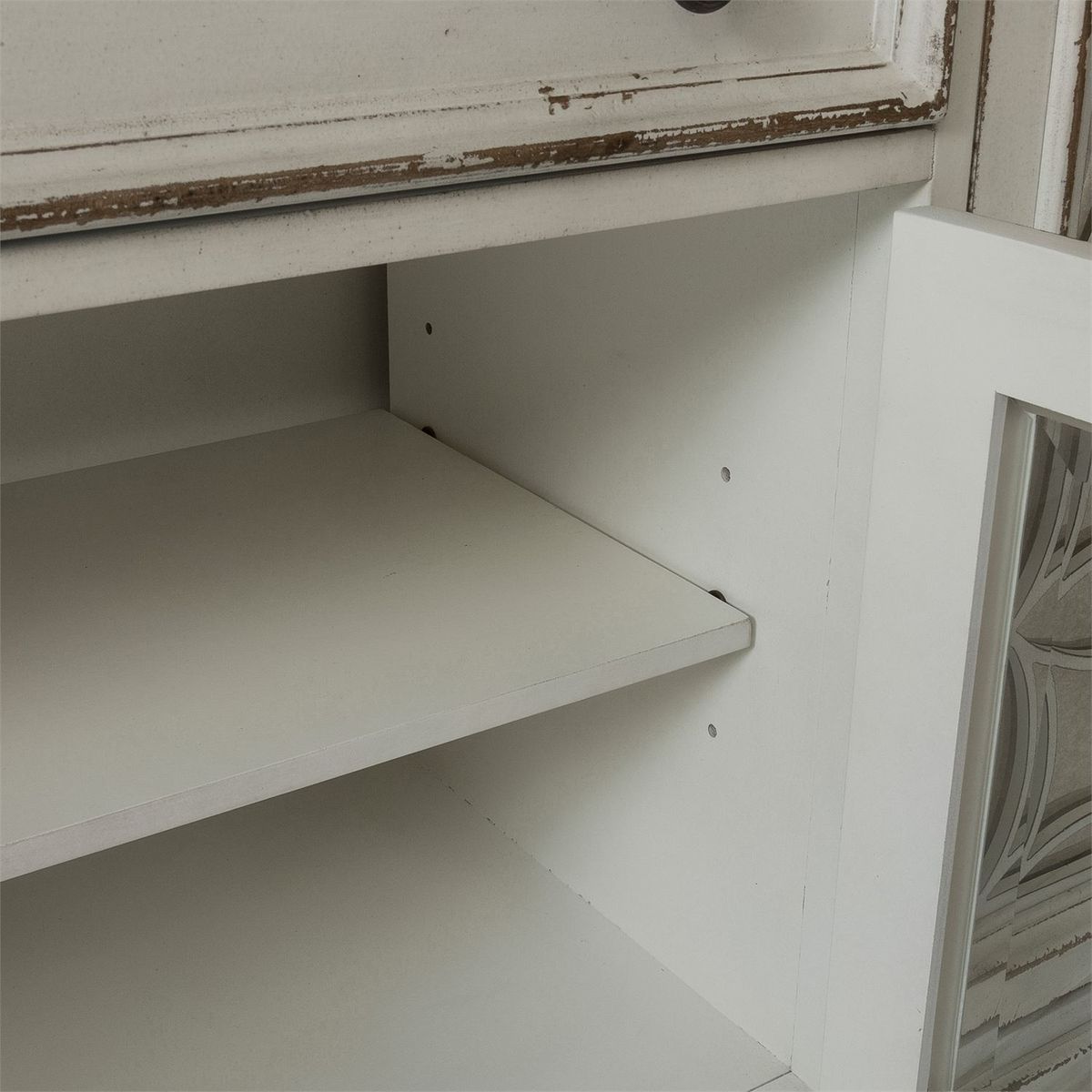 Liberty Magnolia Manor Entertainment TV Stand in Antique White - Luxury Home Furniture (MI)