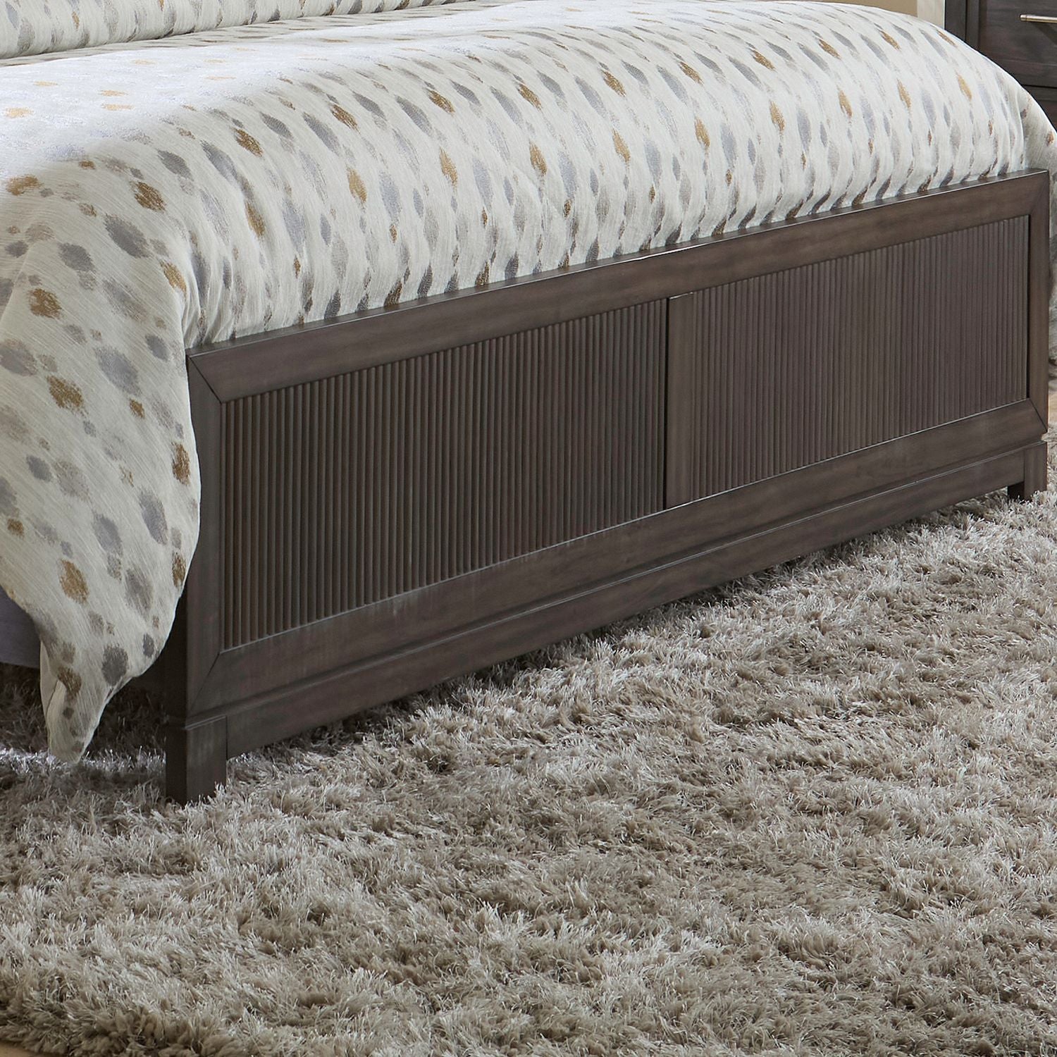 Modern Edge Panel Footboard image