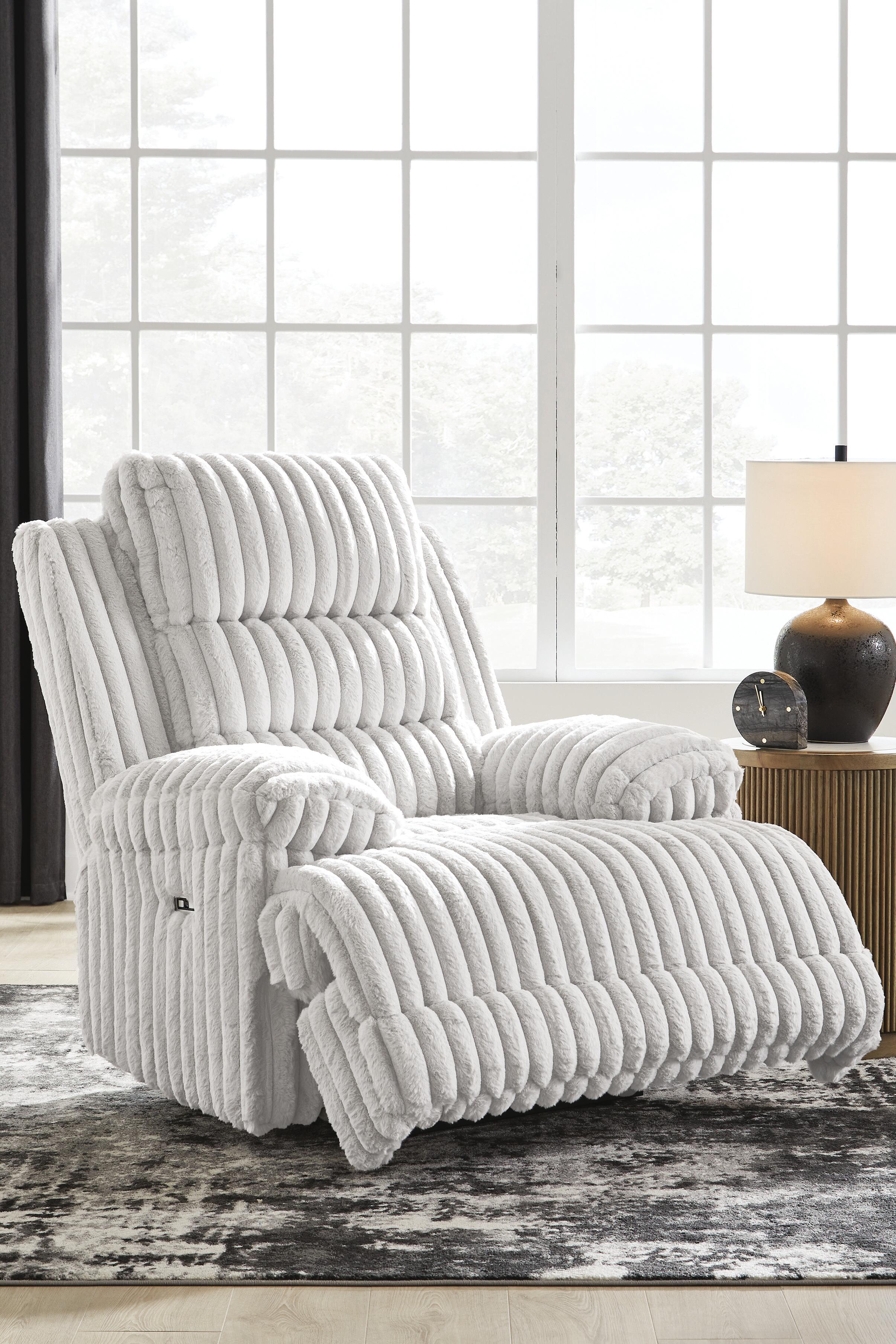 Rhines Falls Power Recliner - Luxury Home Furniture (MI)