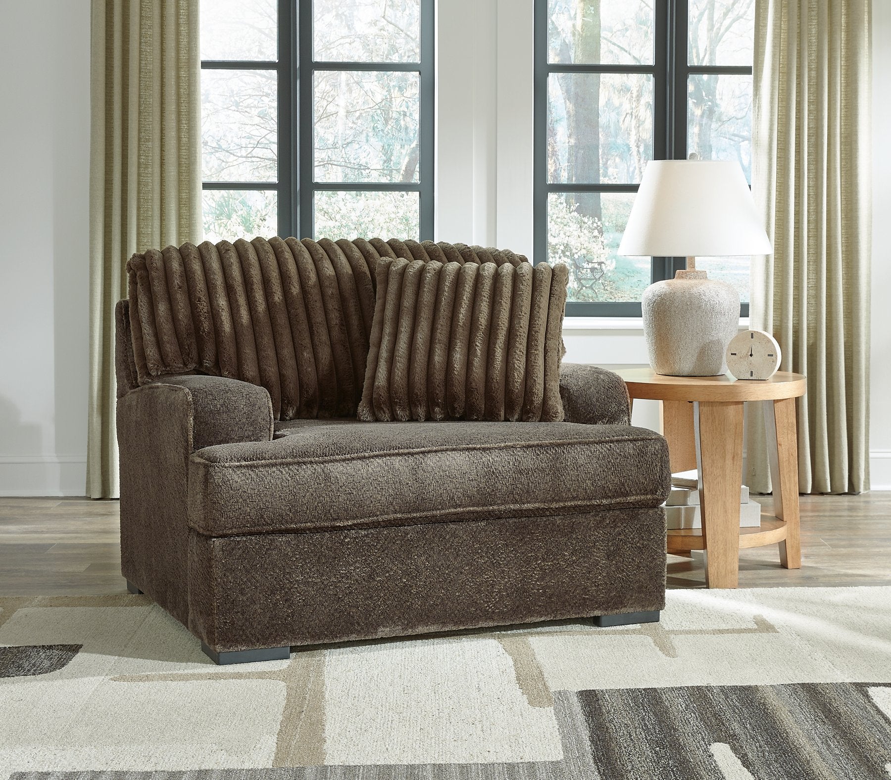 Aylesworth Upholstery Package - Luxury Home Furniture (MI)