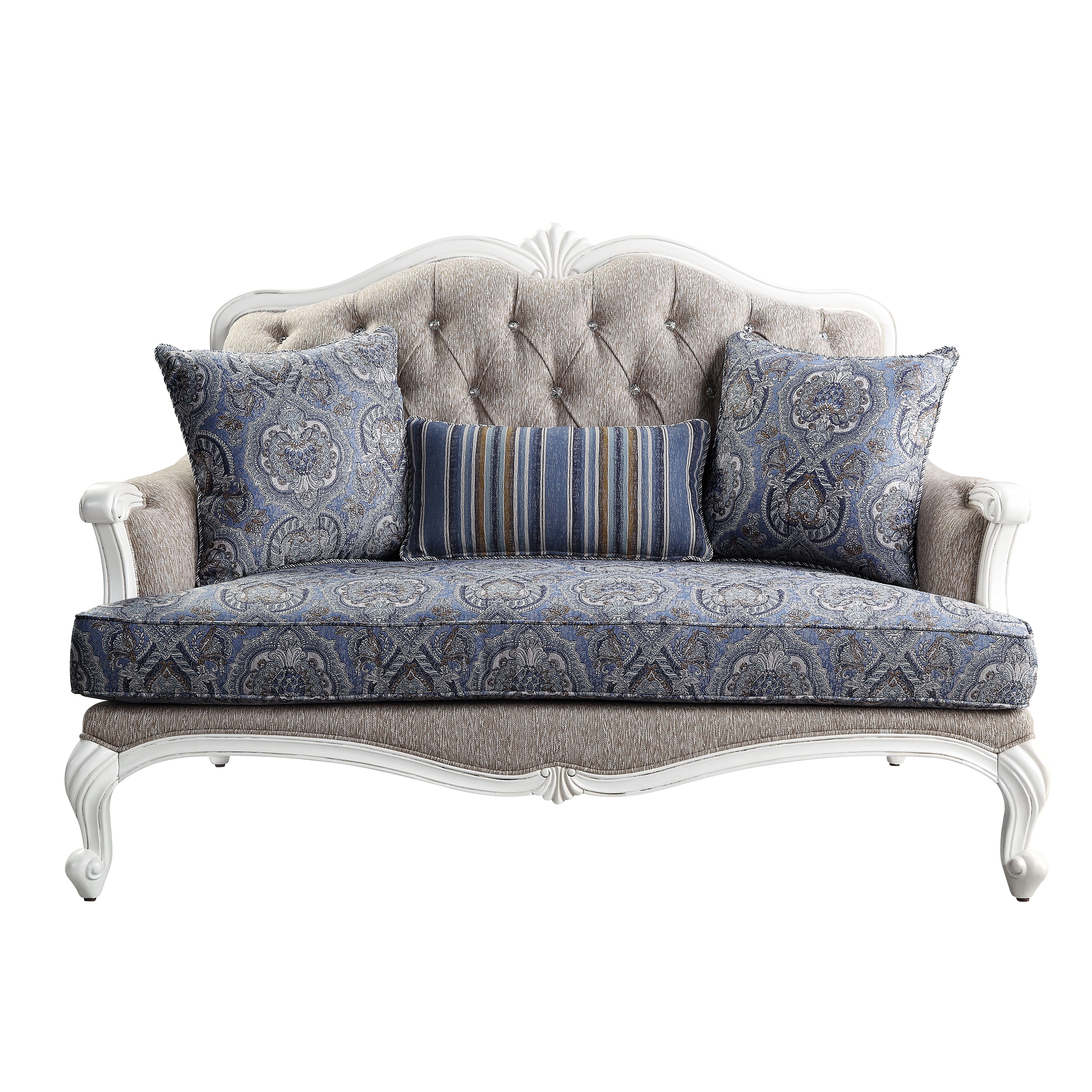 Loveseat w/3 Pillows