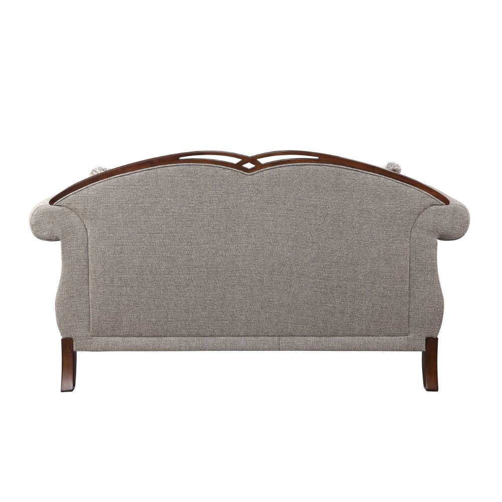 Loveseat w/3 Pillows