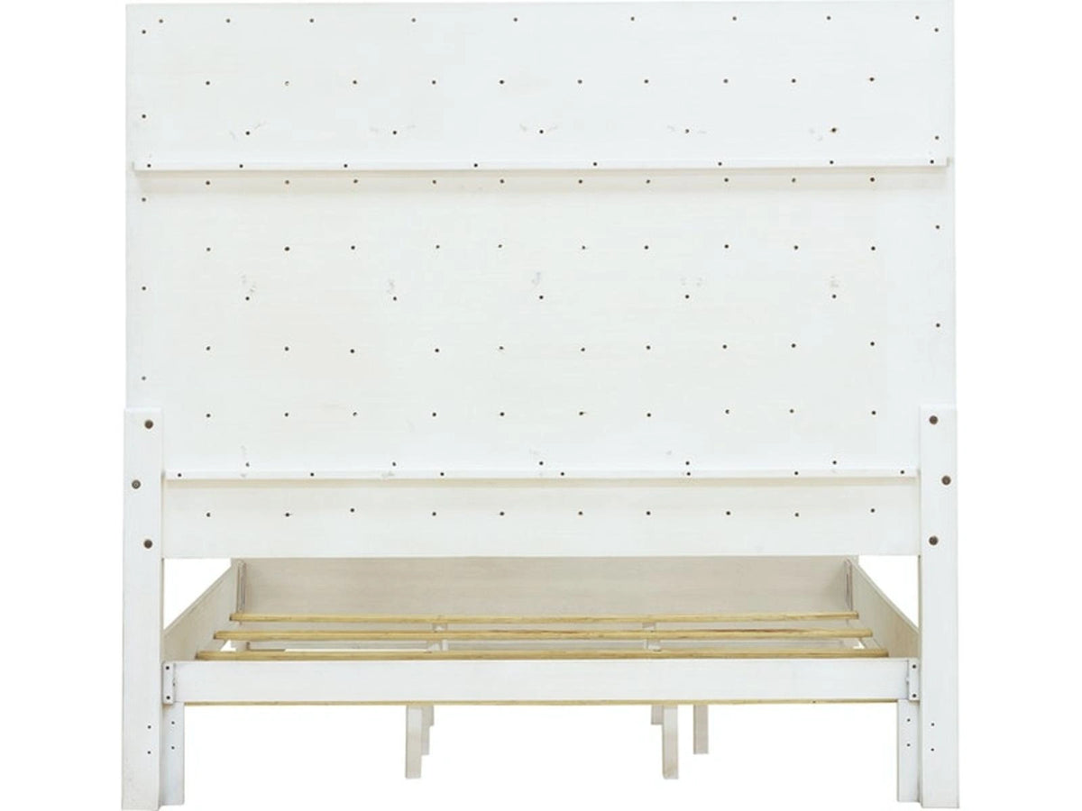 Pulaski Furniture Camila Queen Upholstered Bed in Light Wood