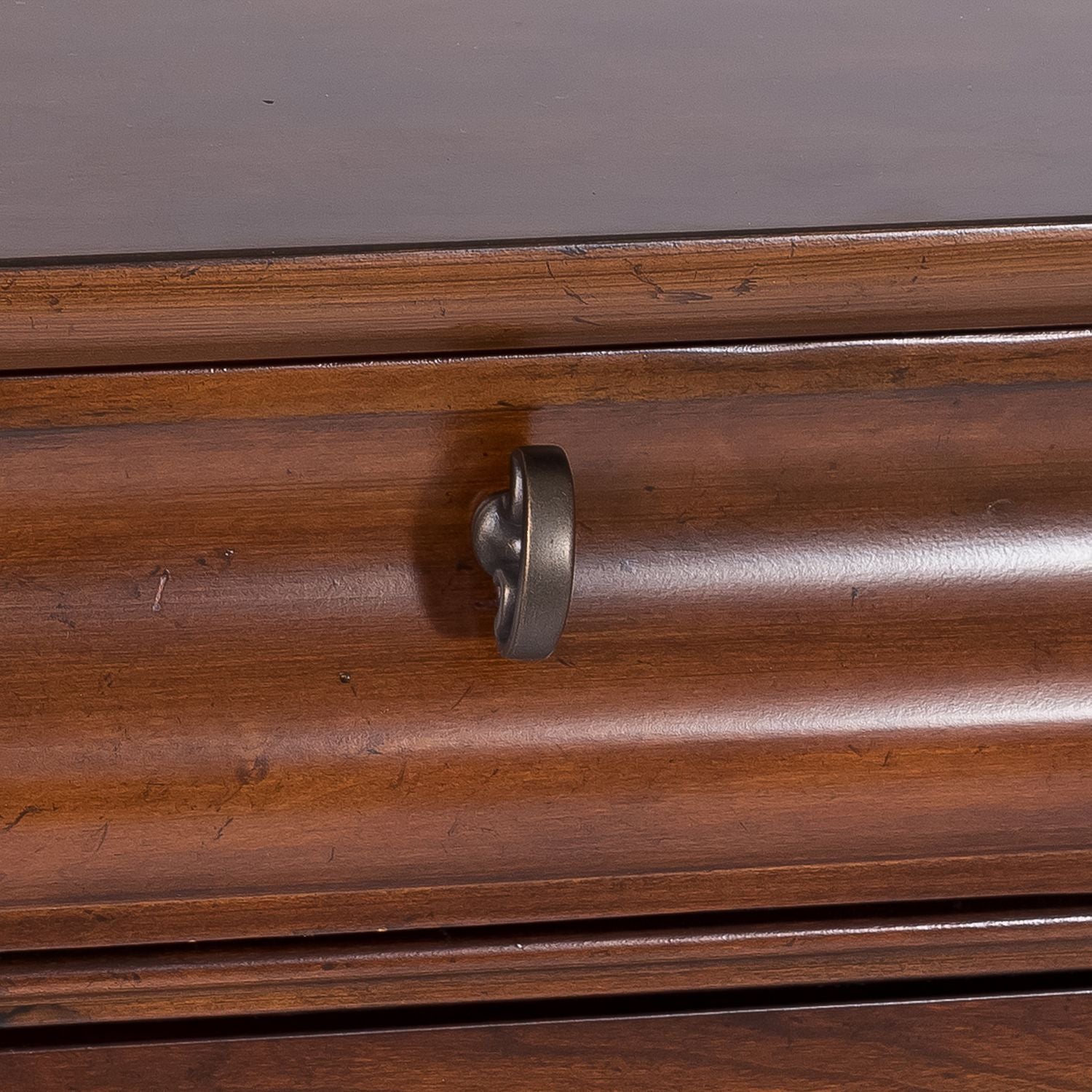 Rustic Traditions Queen Sleigh Bed, Dresser & Mirror