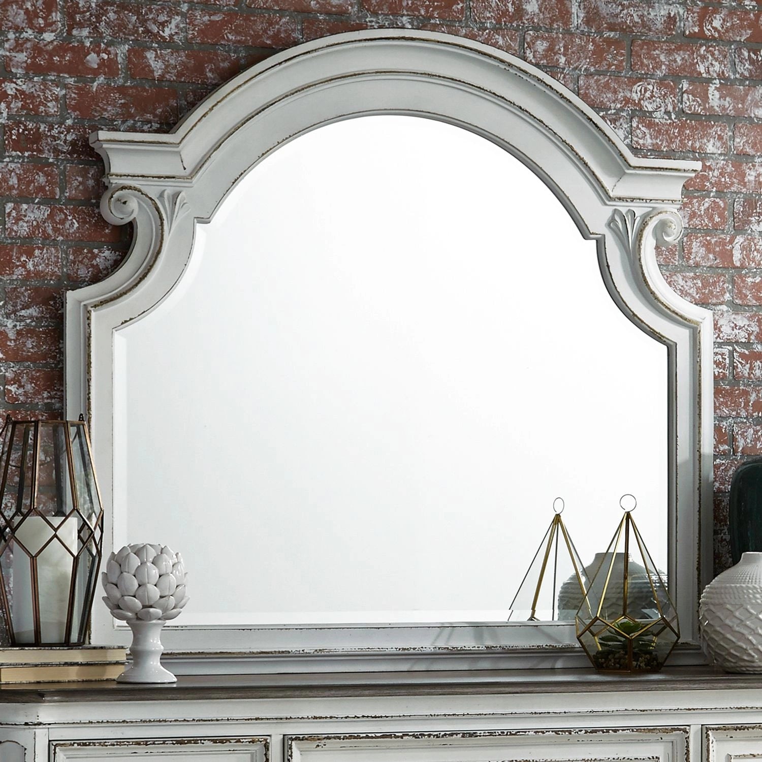 Magnolia Manor Mirror image